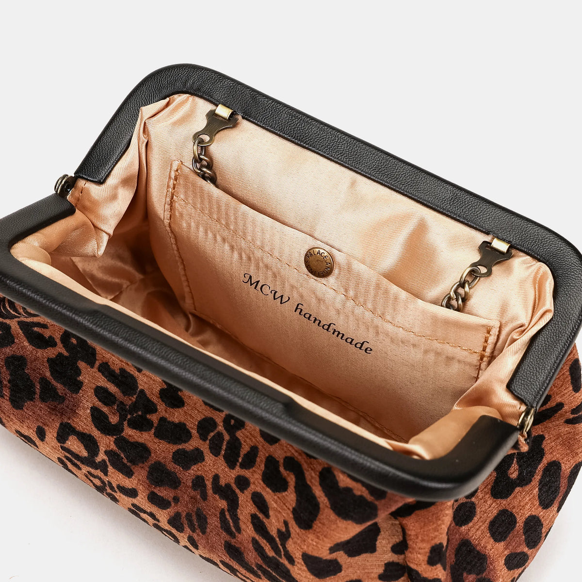 Leopard Classic Evening Bag Clutch Carpetbag of America details