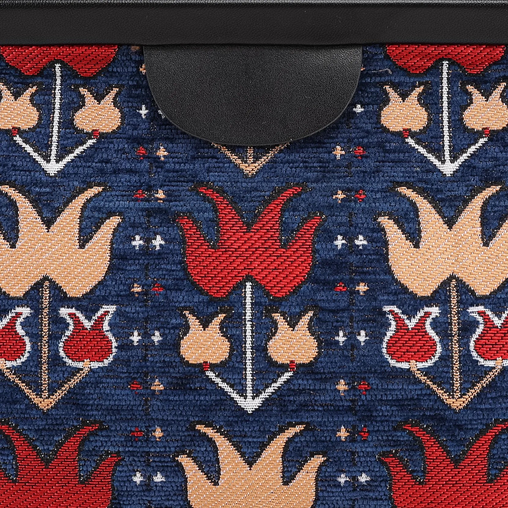 Poppy Bloom Shoulder Carpet Bag detail