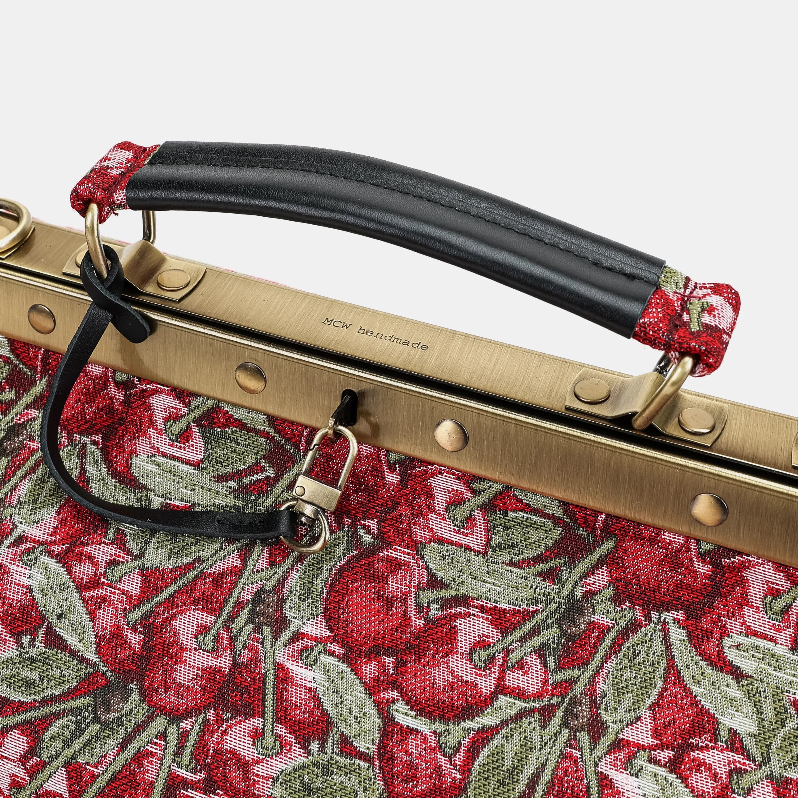 Cherry Cascade Carpet Gladstone Bag detail