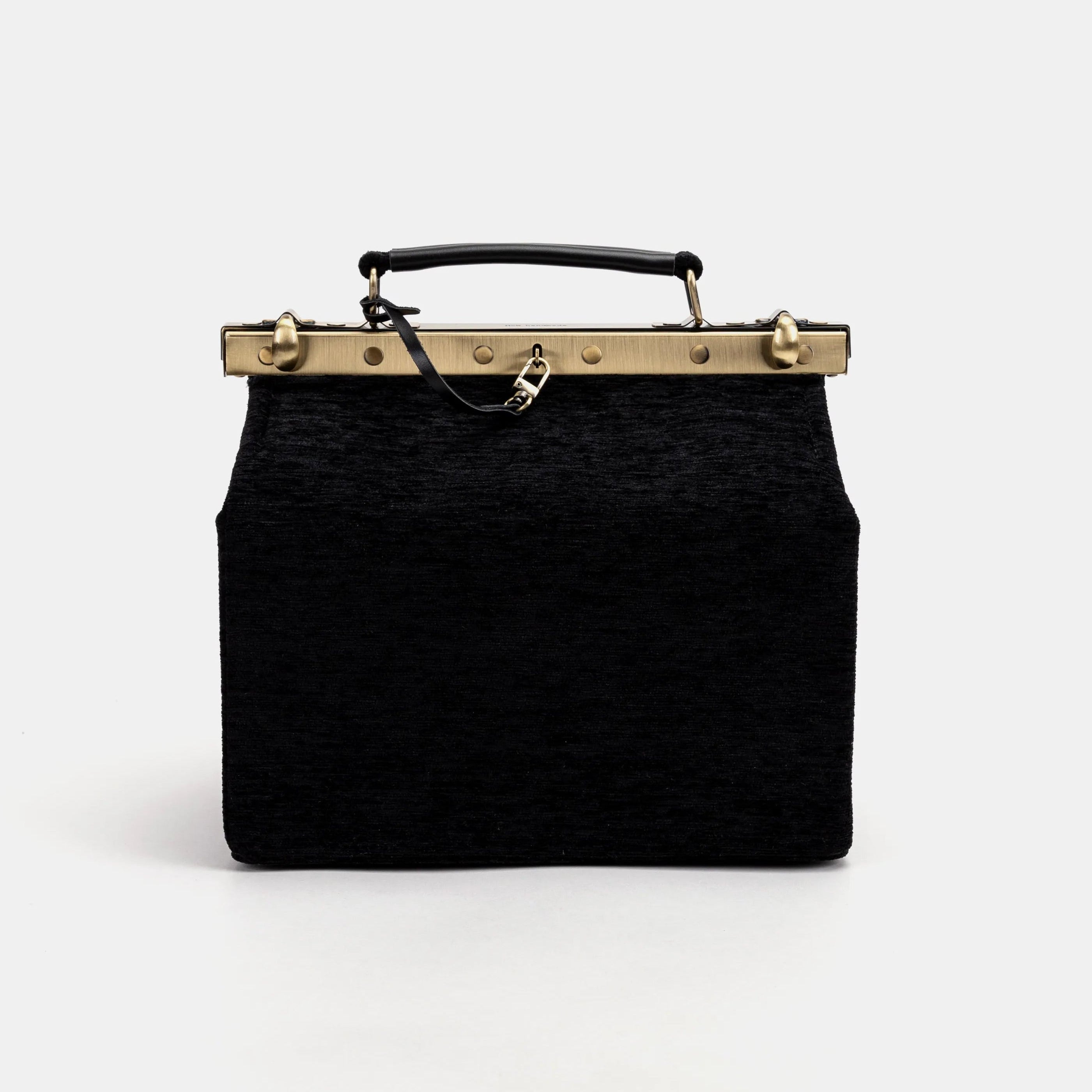 Solid Black Vivienne Carpet Purse Gladstone Bag of America main