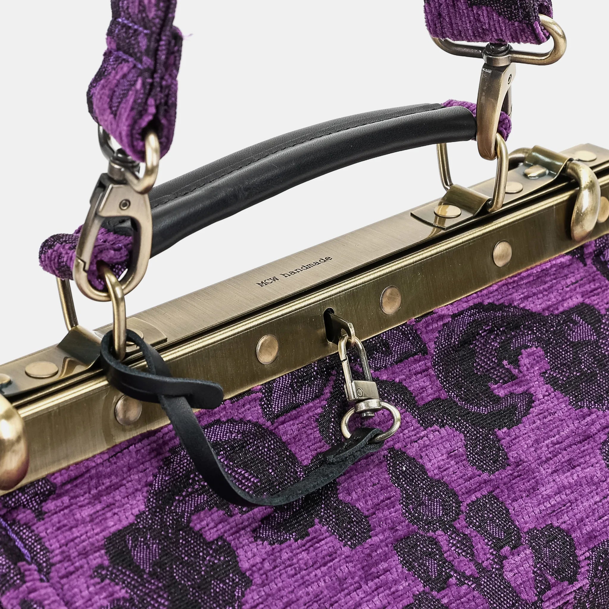 Victorian Blossom Purple Vivienne Carpet Purse Gladstone Bag of America handle