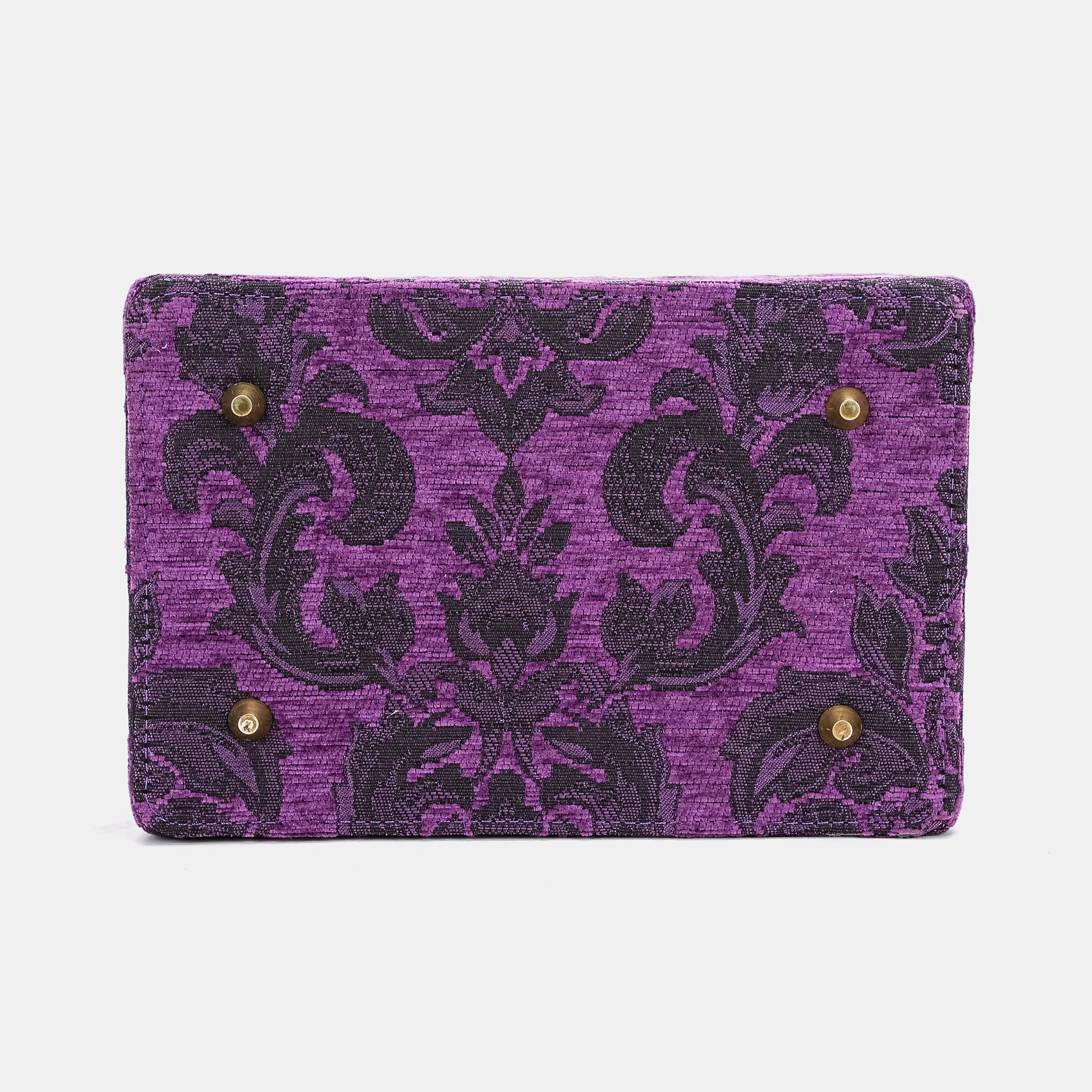 Victorian Blossom Purple Vivienne Carpet Purse Gladstone Bag of America  bottom