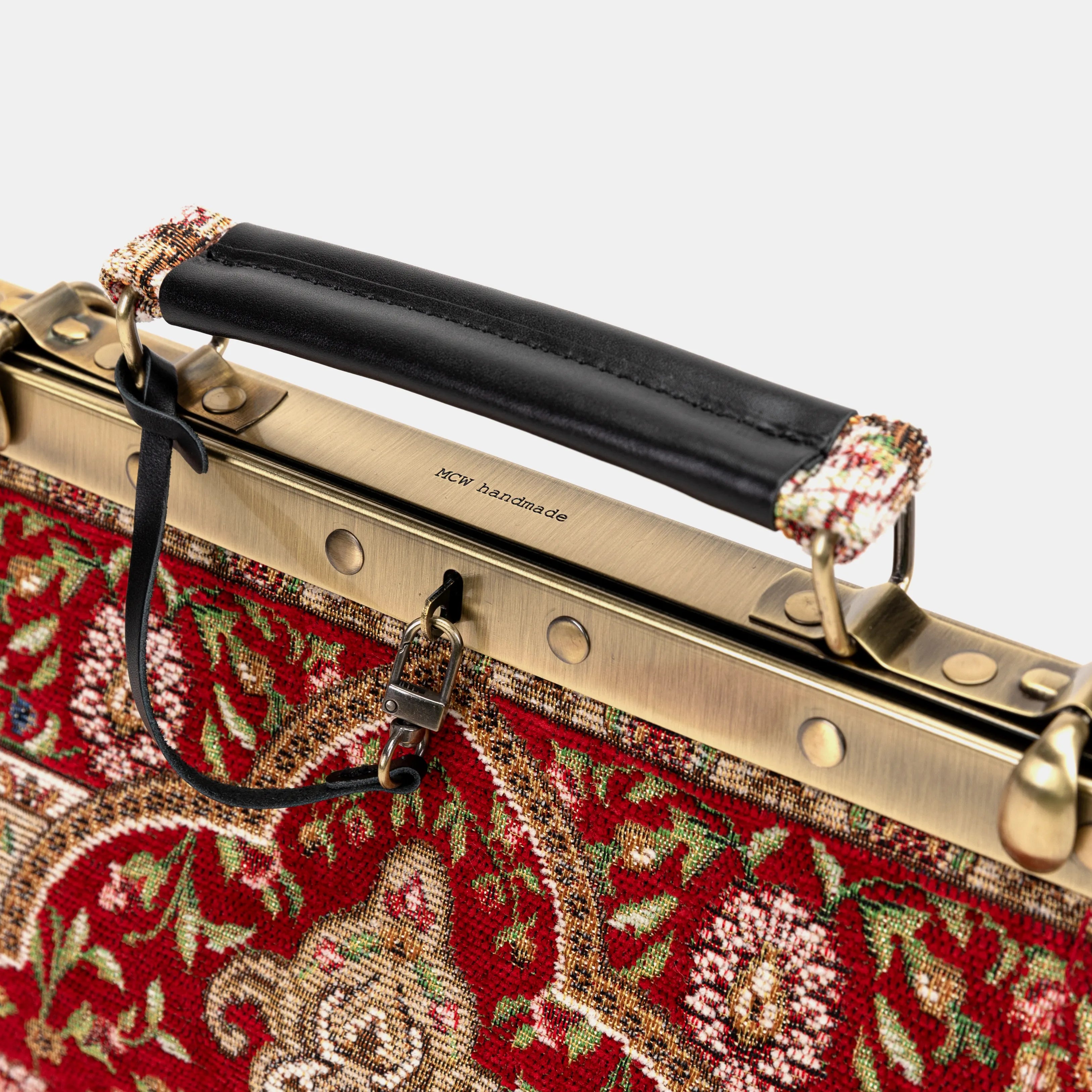 Oriental Red Cecile Carpet Purse Gladstone Bag of America logo