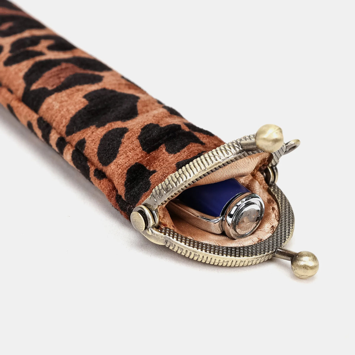Leopard Classic Solo Pen Case of Carpetbag America details