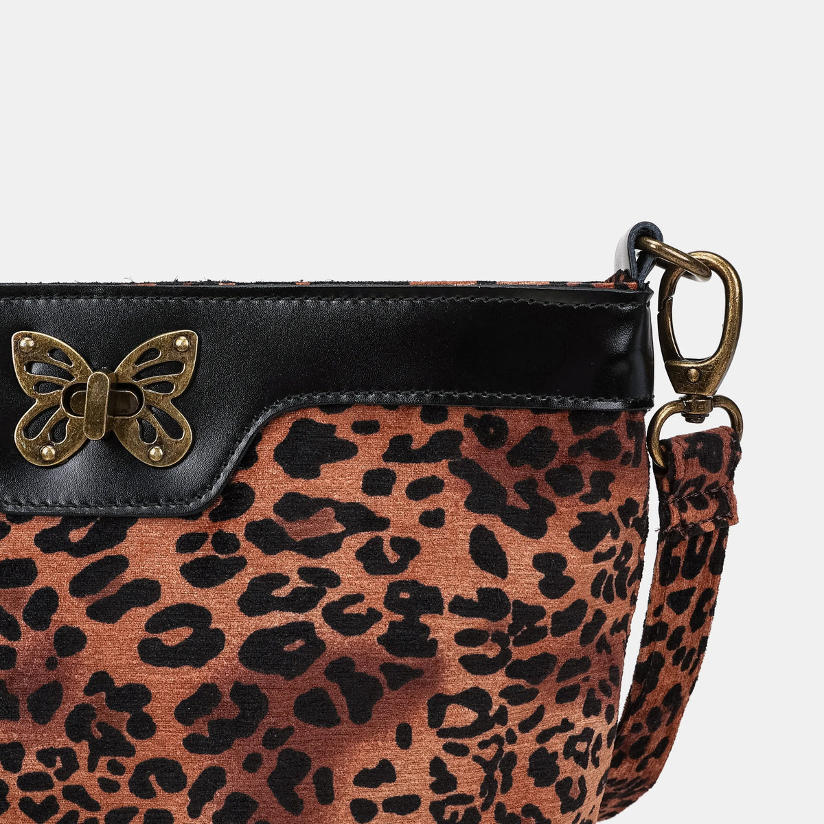 Leopard Classic Butterfly Crossbody Bag Carpet bag of America details