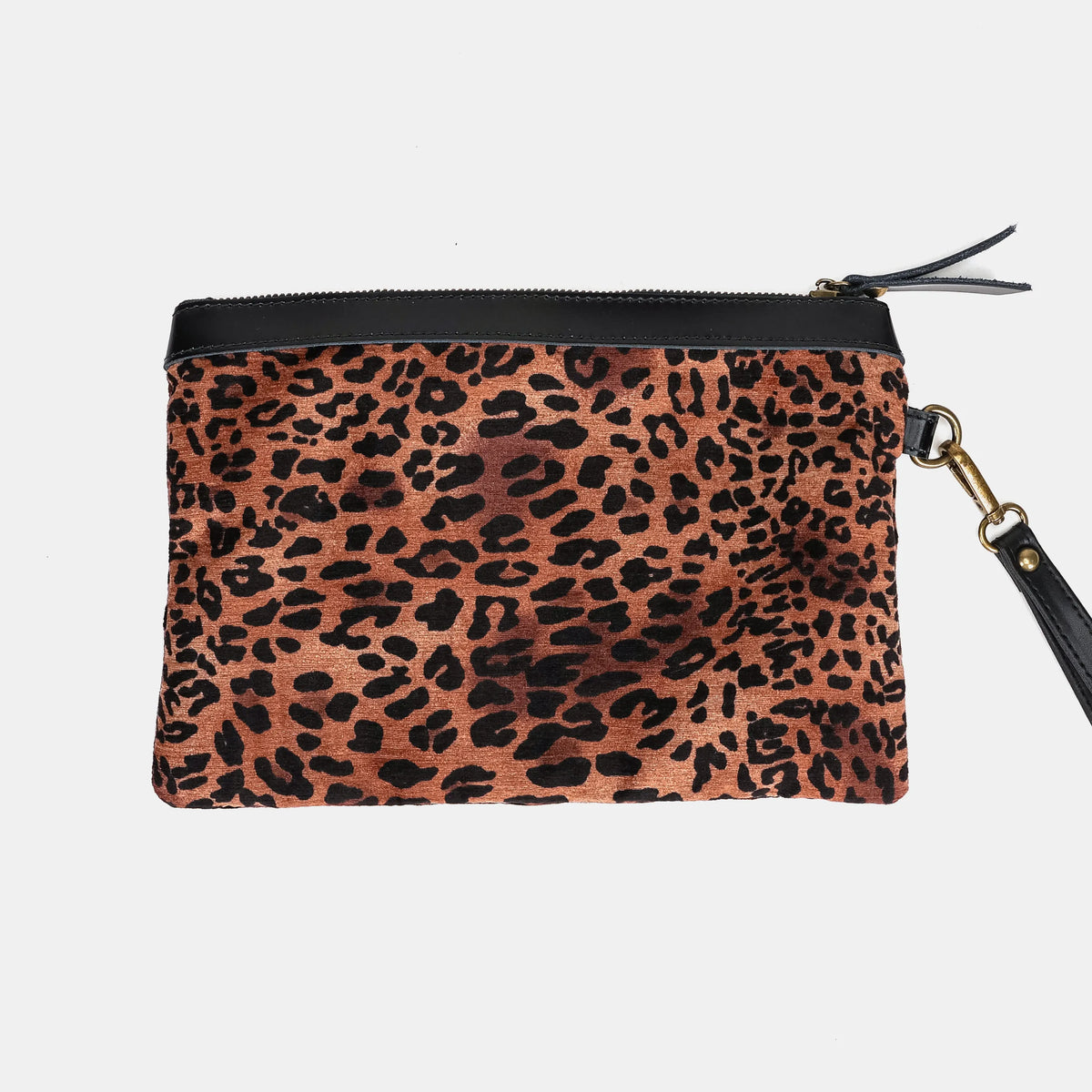 Leopard Classic Wristlet Clutch Carpetbag of America back