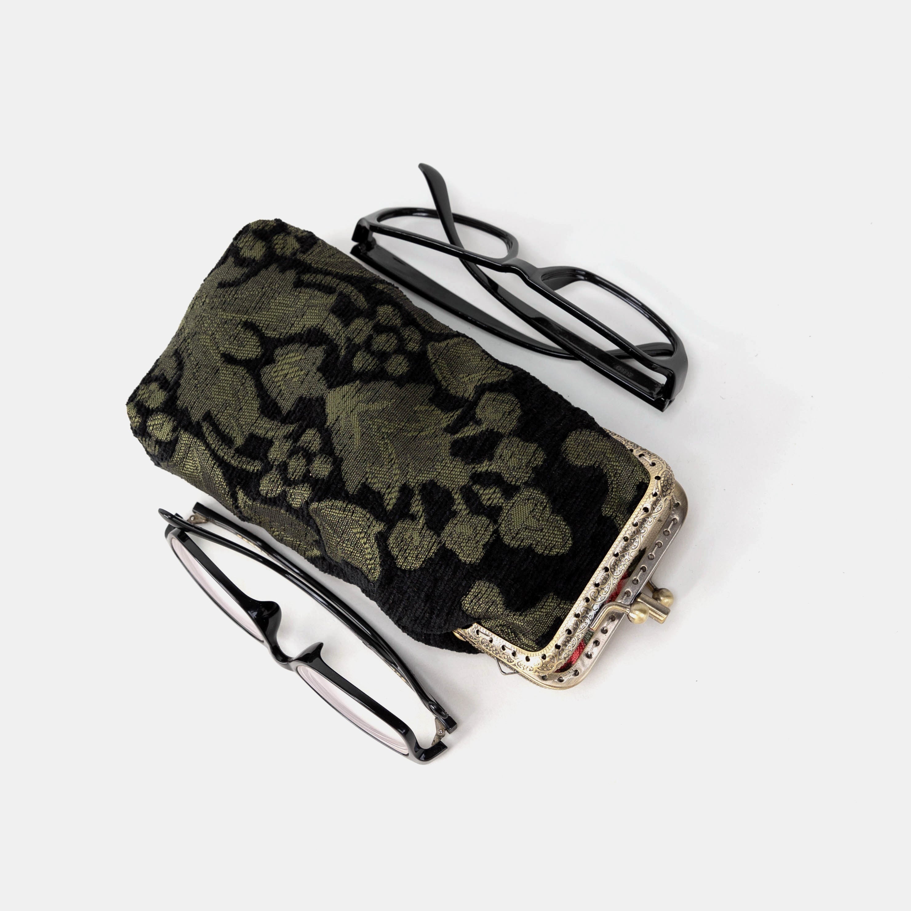 Victorian Blossom Black/Green Carpet Eyeglasses Case