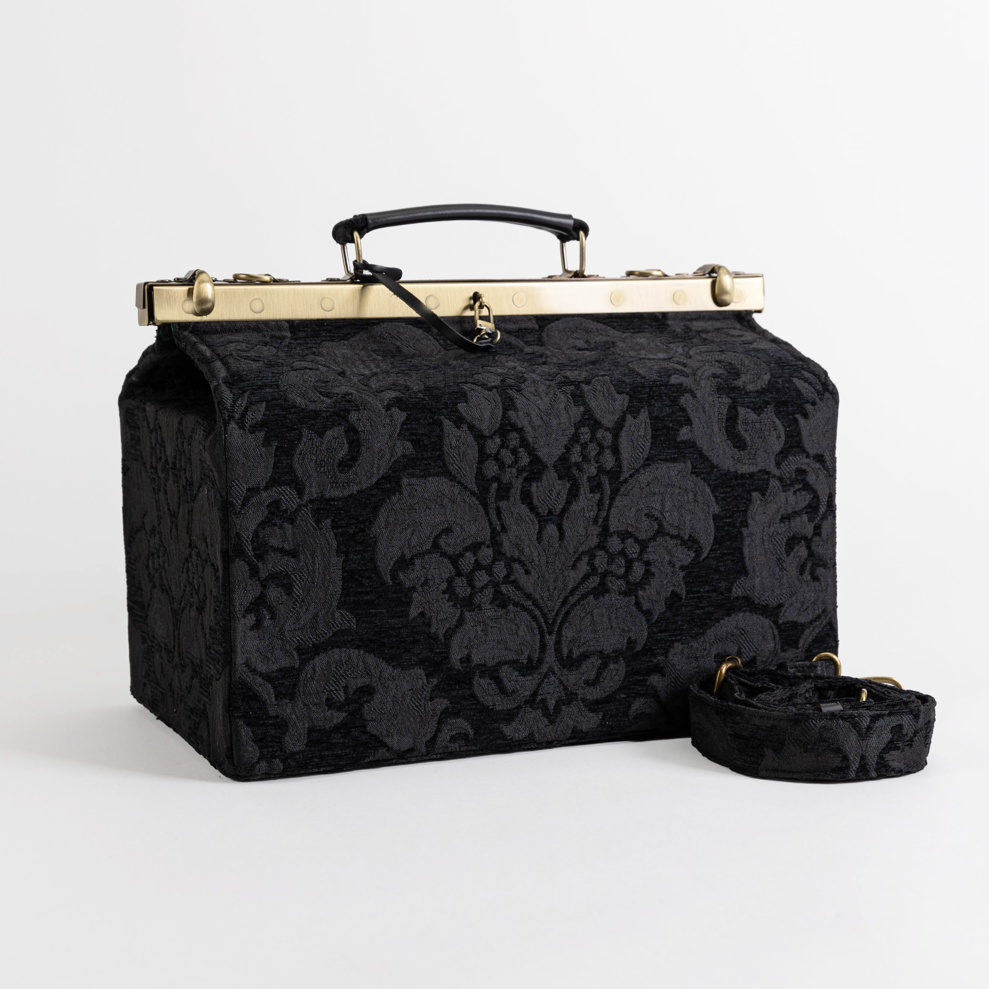 Gladstone Bag Carpet Doctor Bag Victorian Weekender Bag Shoulder Frame Bag Genevieve Victorian Blossom blk/blk Carpetbagger Carpetbag of America main