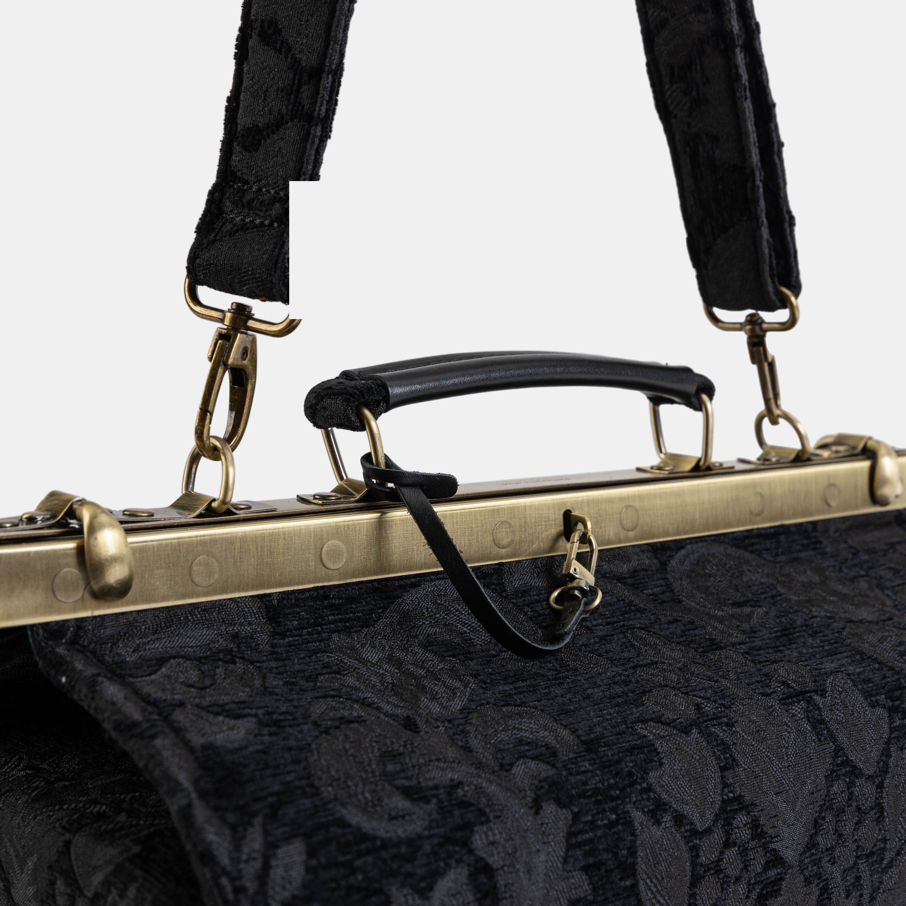 Gladstone Bag Carpet Doctor Bag Victorian Weekender Bag Shoulder Frame Bag Genevieve Victorian Blossom blk/blk Carpetbagger Carpetbag of America handle