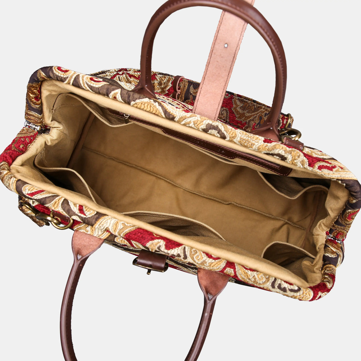 Cammino Gold Mary Poppins Weekender Carpetbag of America open