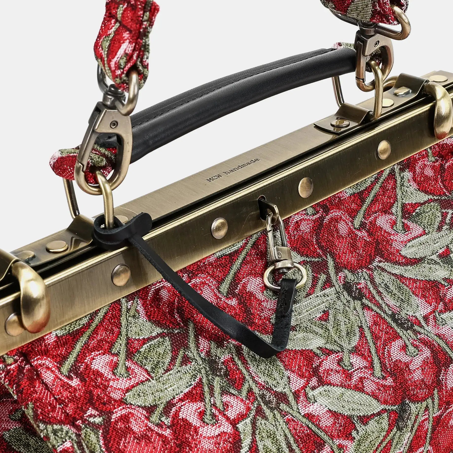 Cherry Cascade Vivienne Carpet Purse Gladstone Bag of America handle