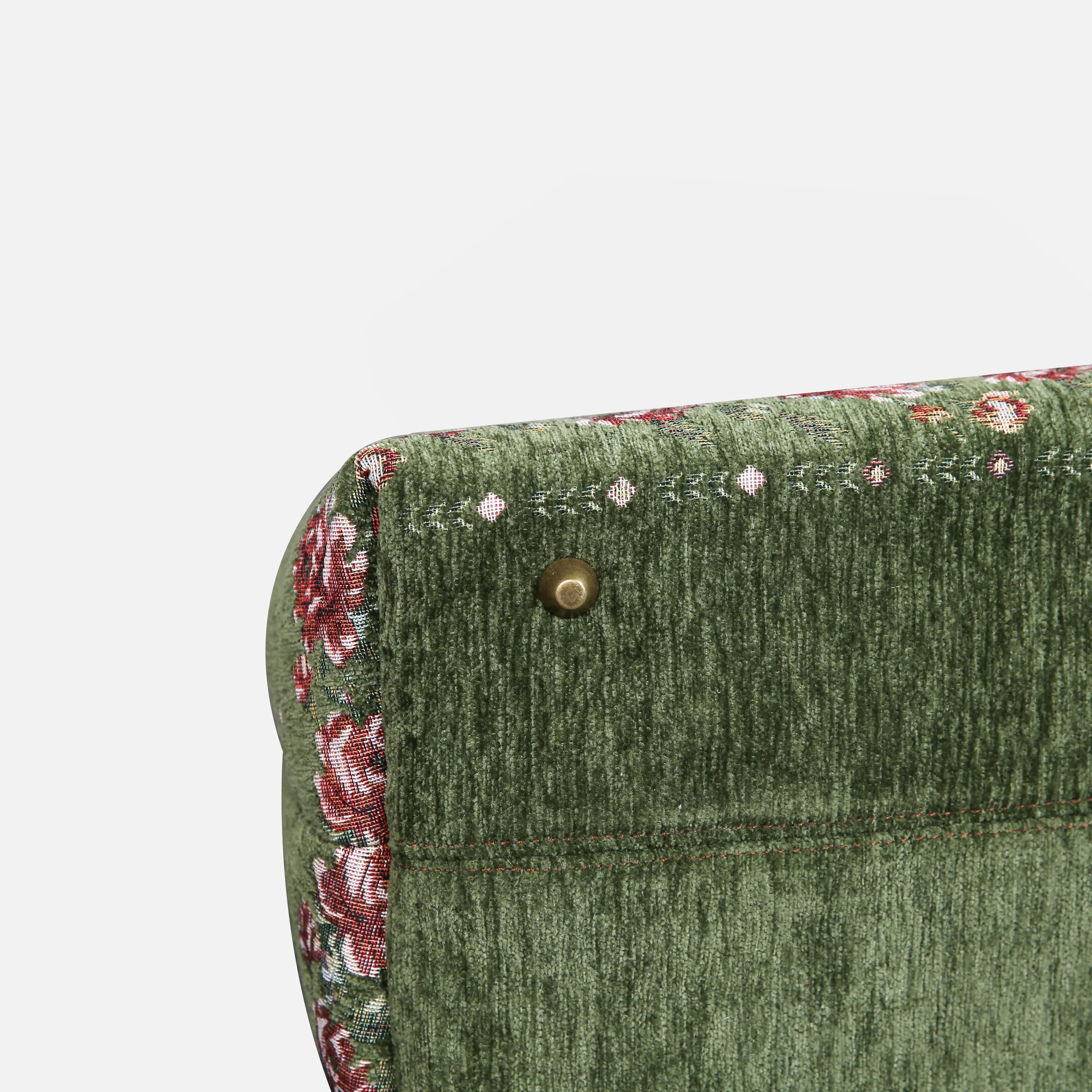 Climbing Rose Arugula Mary Poppins Weekender Carpetbag of America bottom detail