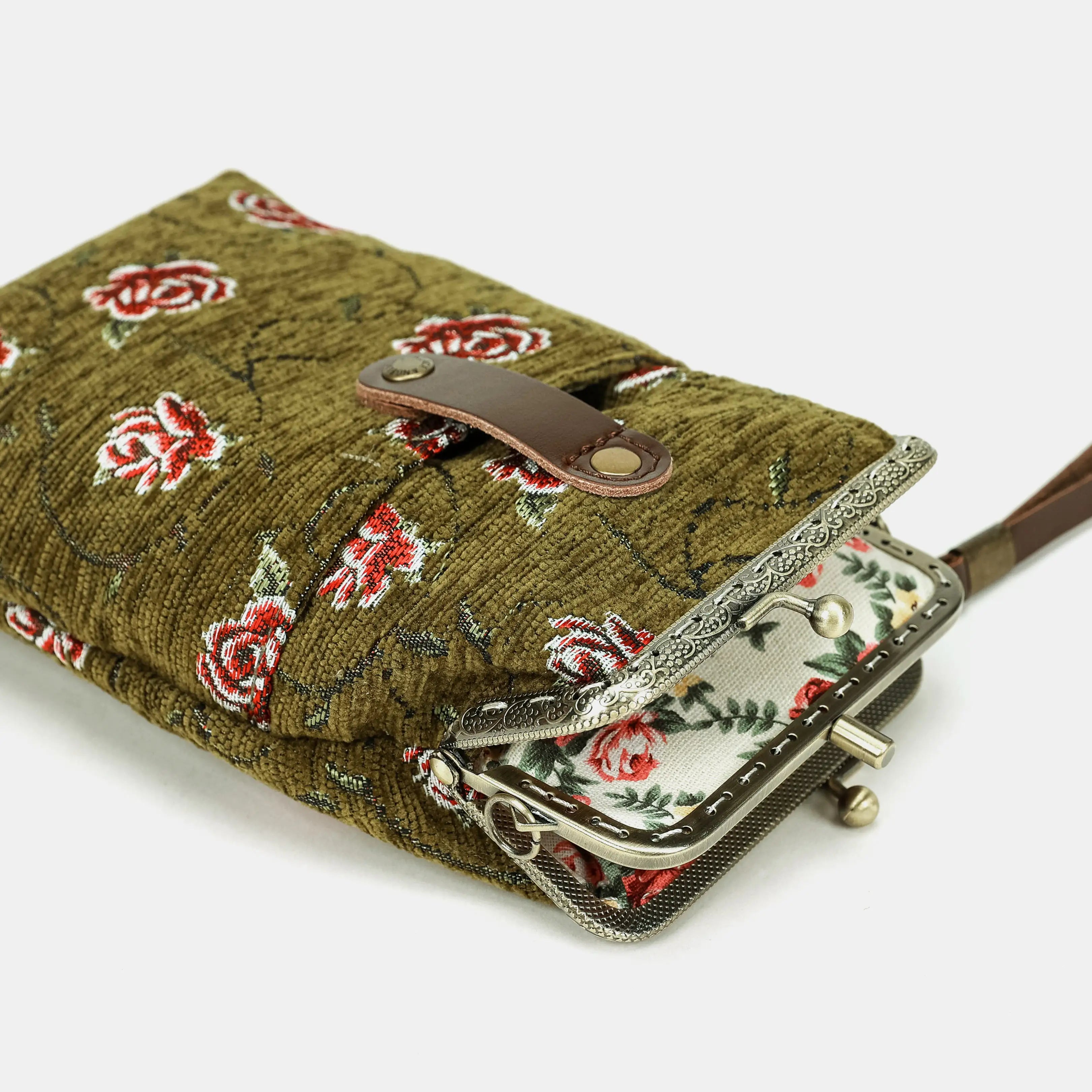 Climbing Rose Avocado Carpet Phone Case of America details