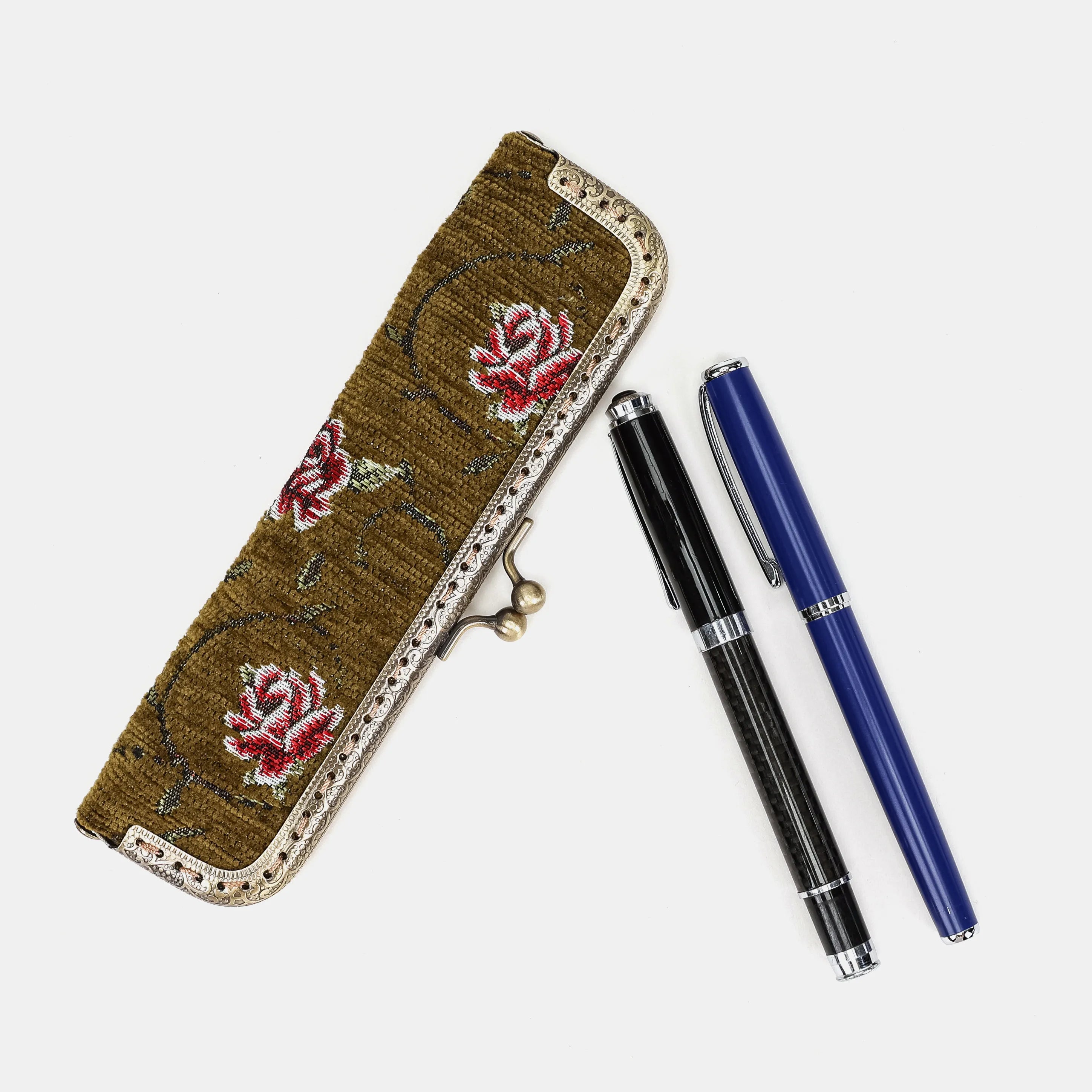 Climbing Rose Duo Pen Case Carpetbag of America main