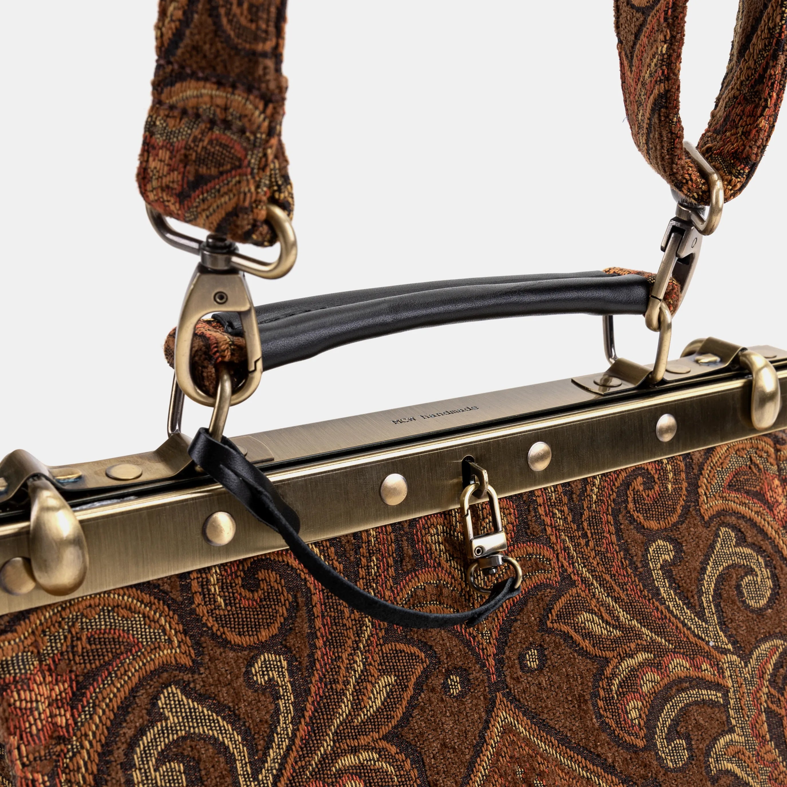 Damask D. Brown Cecile Carpet Purse Gladstone Bag of America handle