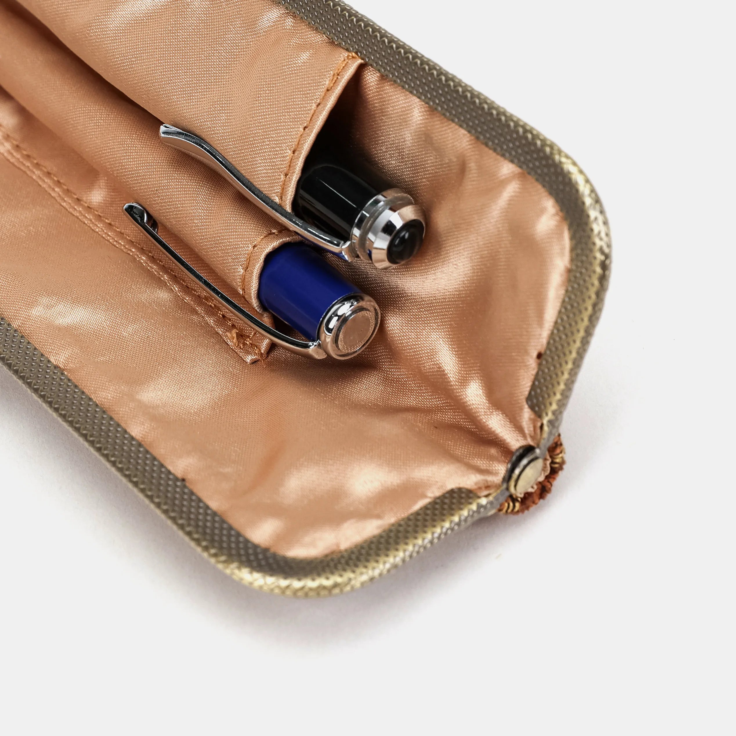 Damask D. Brown Duo Pen Case Carpetbag of America detail