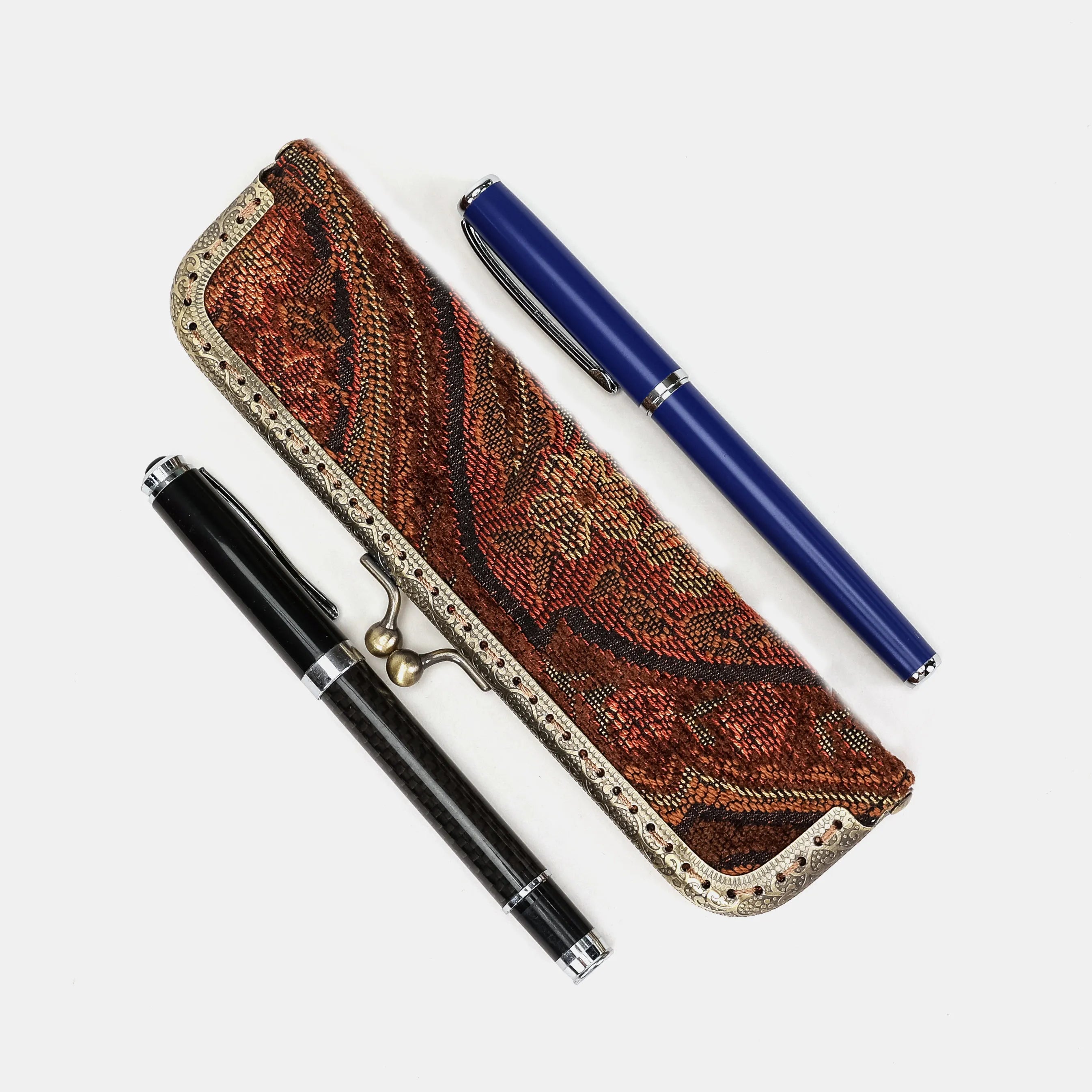 Damask D. Brown Duo Pen Case Carpetbag of America side