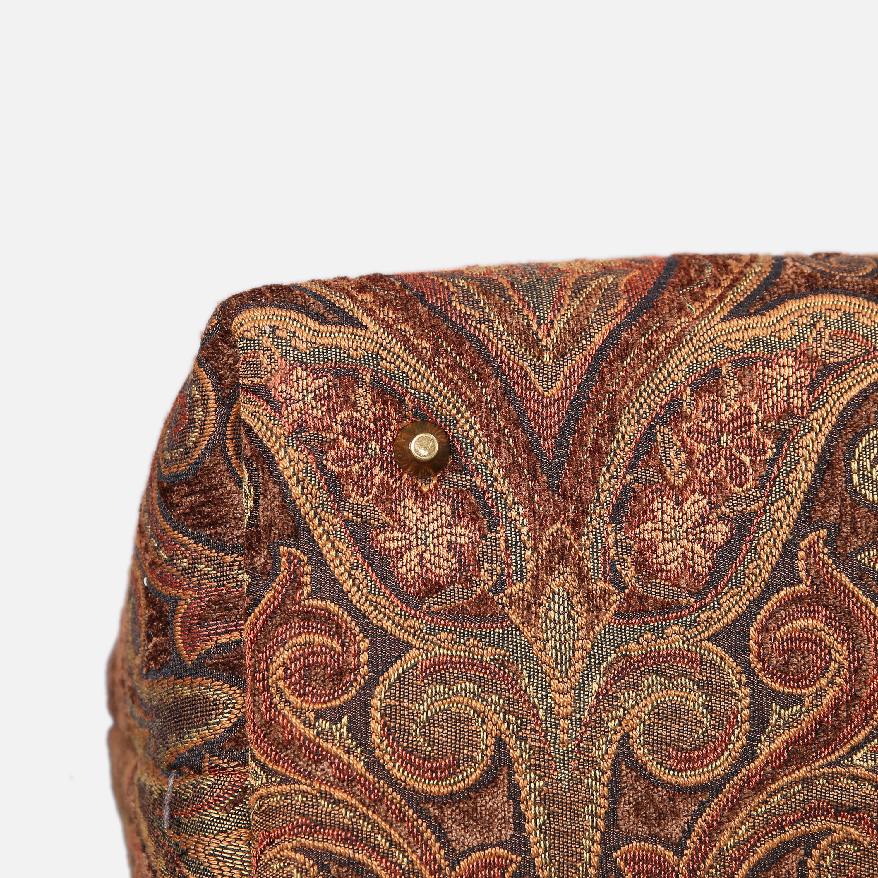 Damask D. Brown Large Carpetbag   of America  bottom details
