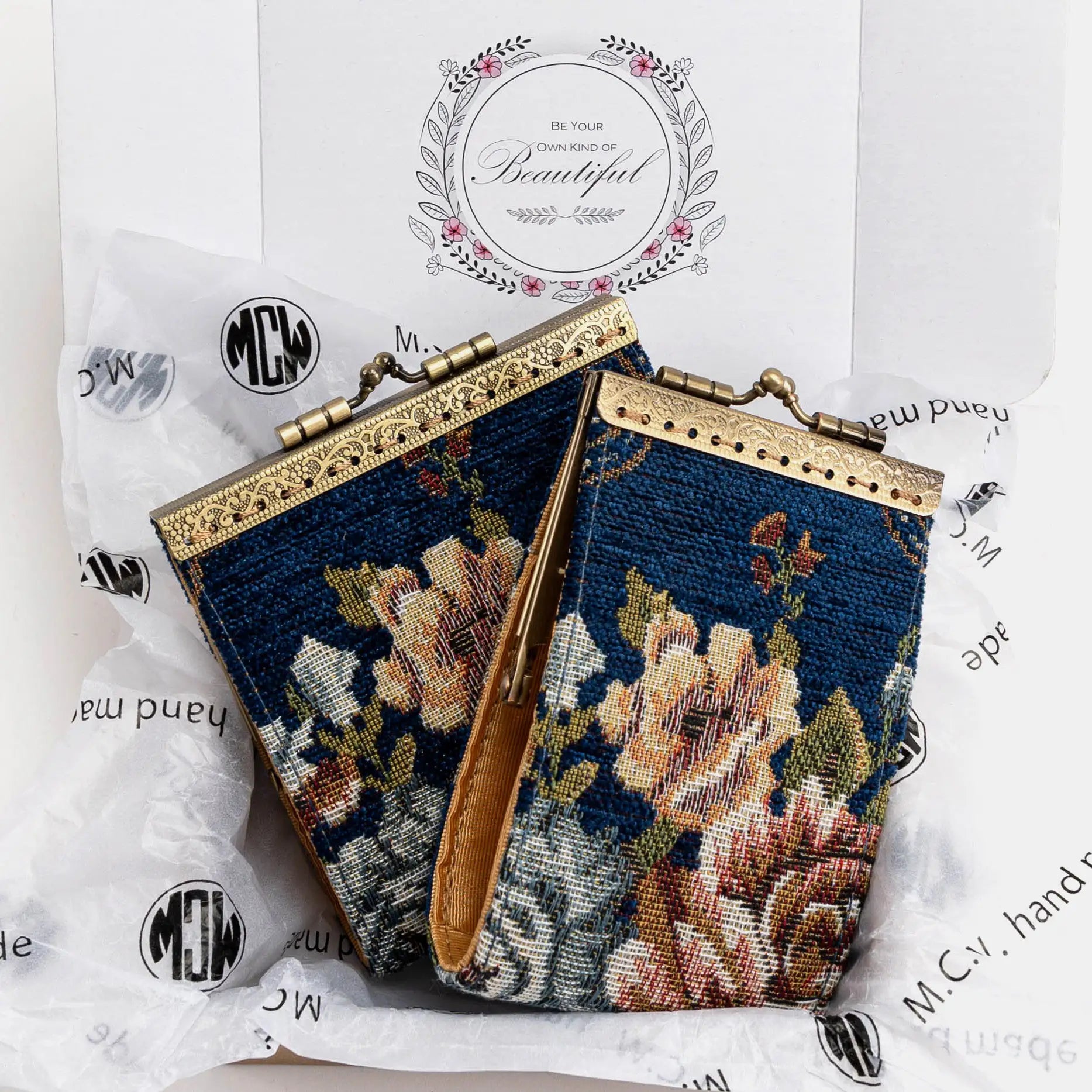 Floral Blue Card Wallet  of America package