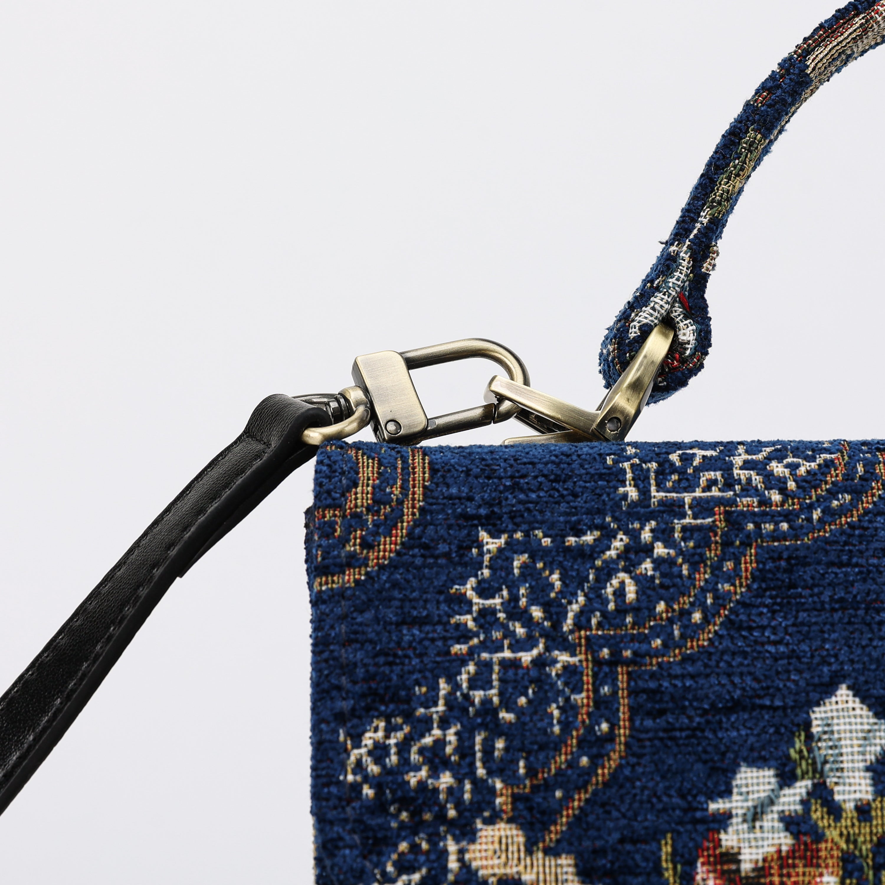 Floral Blue Flap Satchel Carpetbag of America details