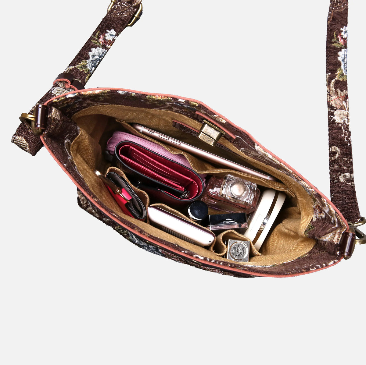 Traditional Coffee Carpet Crossbody Bag Carpetbag of America in use
