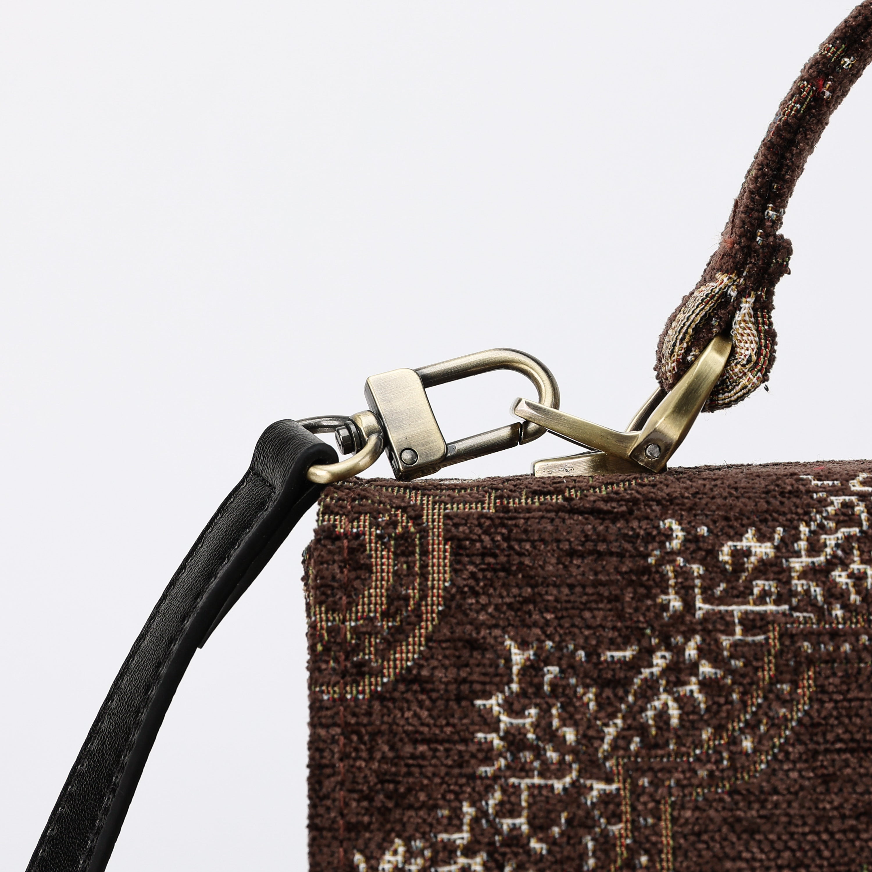 Floral Coffee Flap Satchel Carpetbag of America details