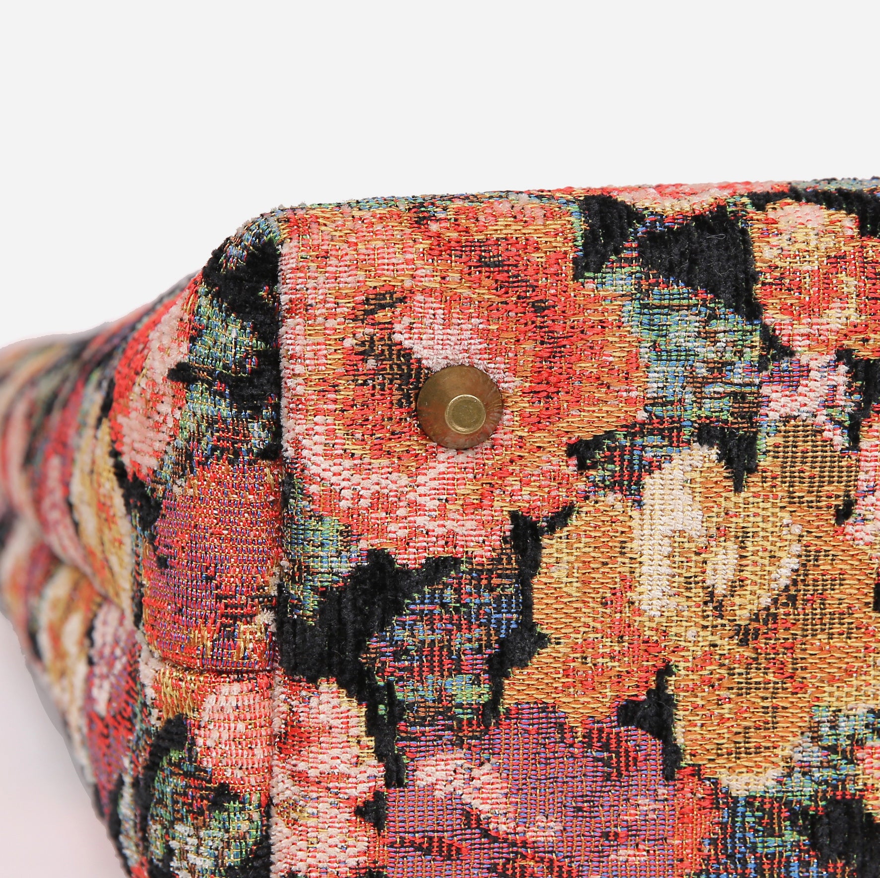 Floral Rose Carpet Tote Shopper Carpetbag of America bottom