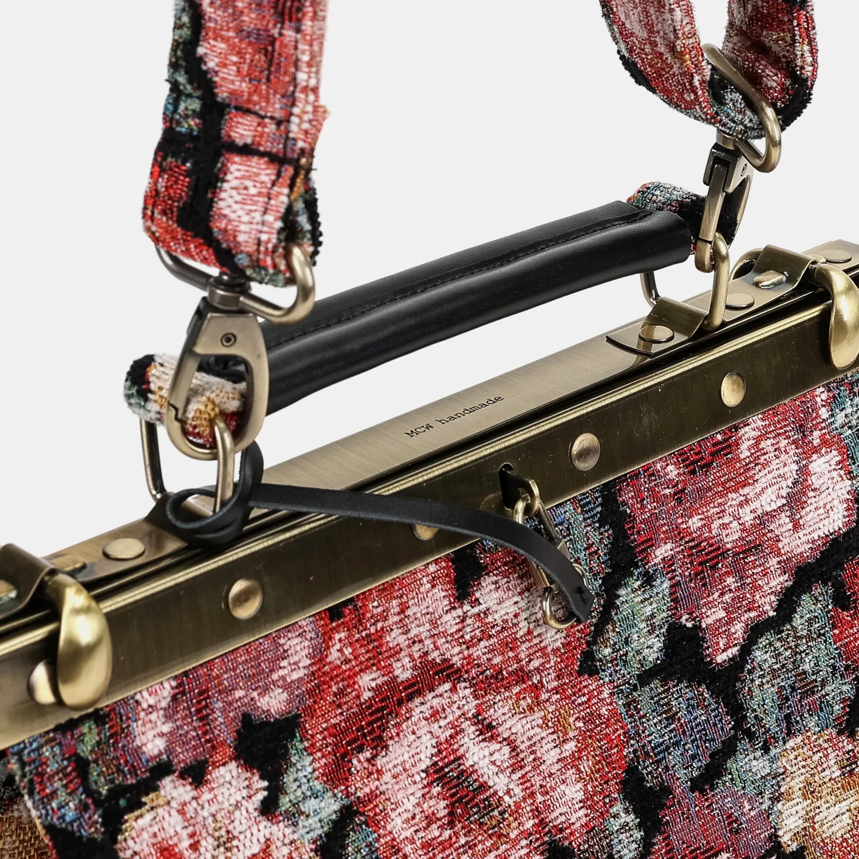 Floral Rose Cecile Carpet Purse Gladstone Bag of America handle