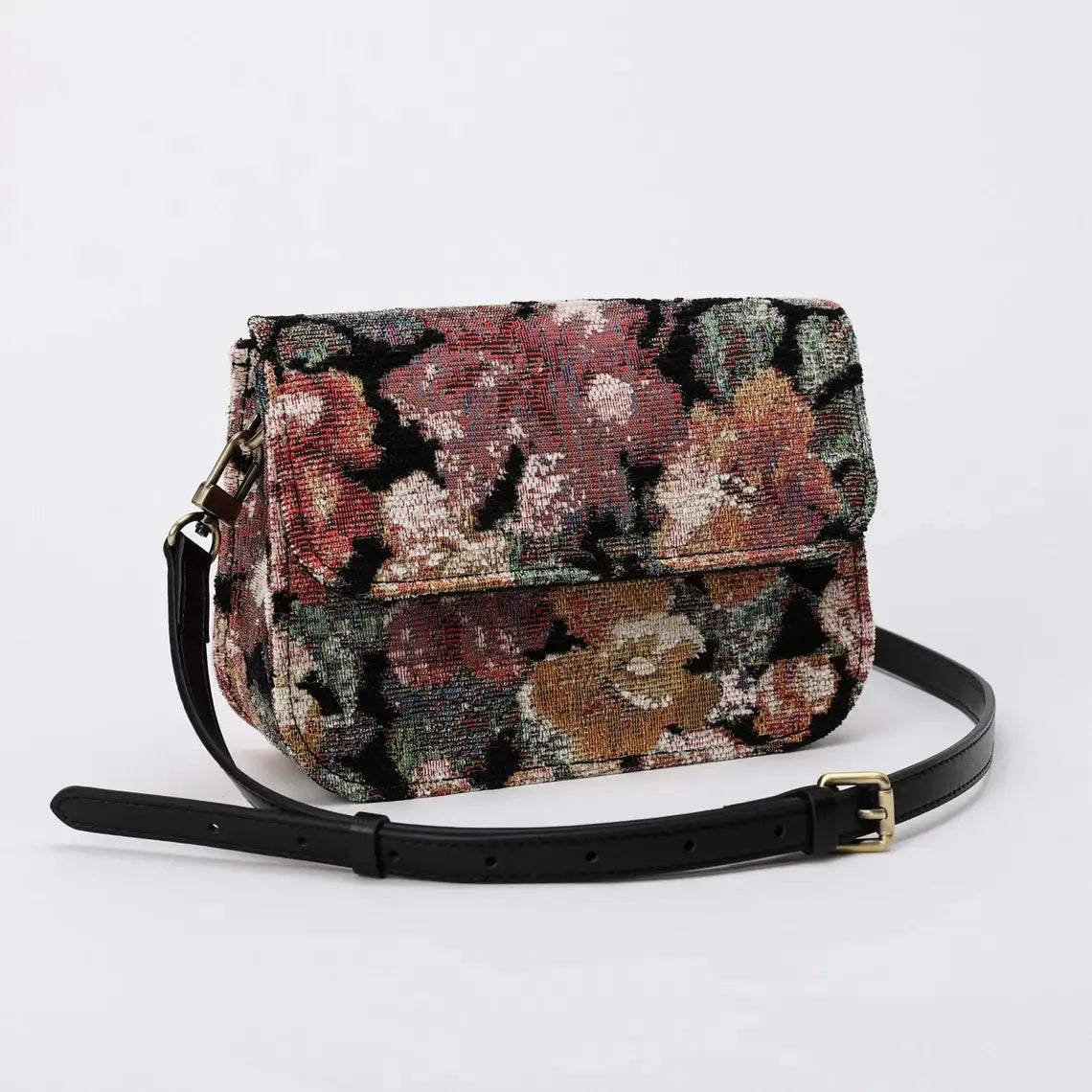 Floral Rose Flap Crossbody Bag carpet bag of America front