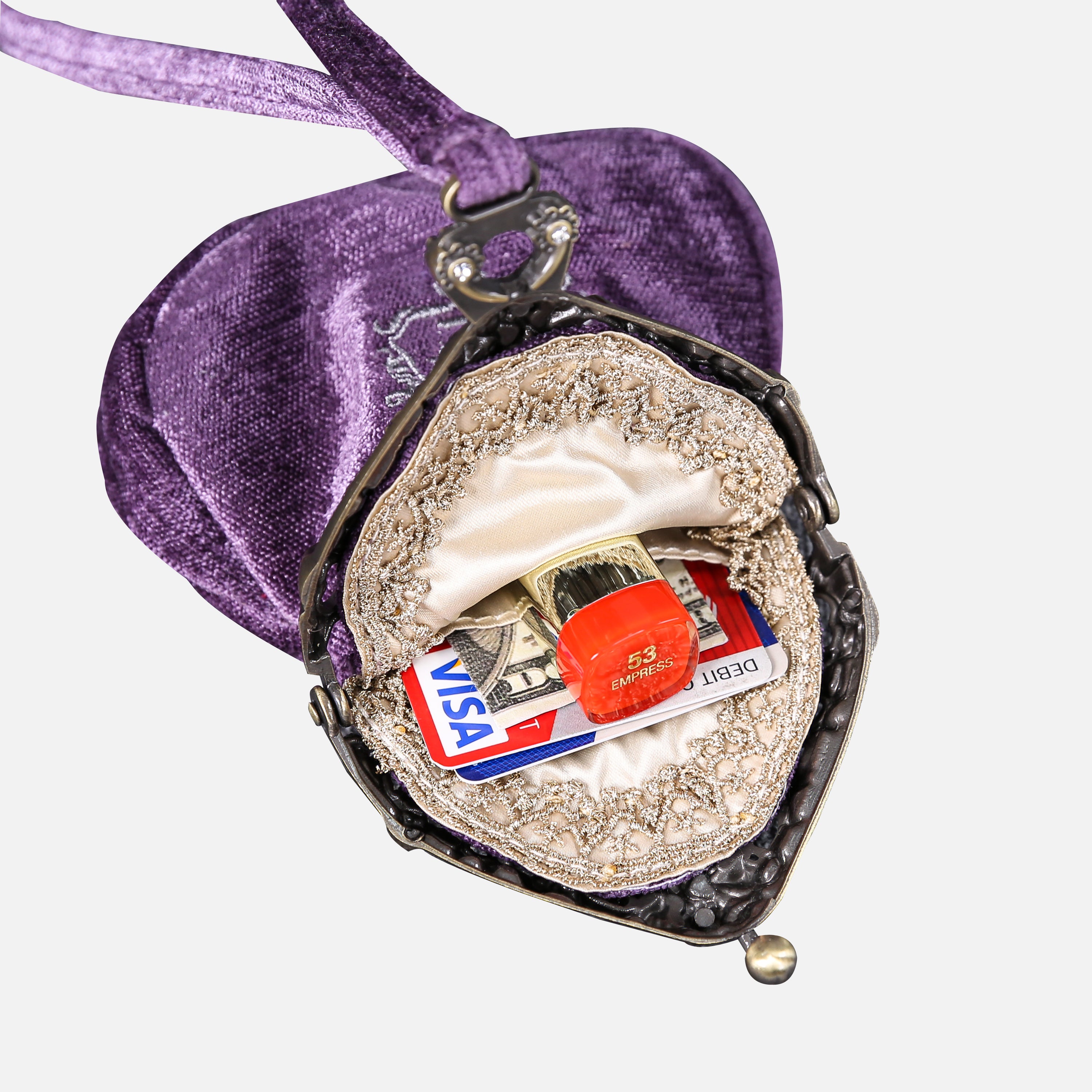 Griffin  Chatelaine Purses carpet bag of America in use