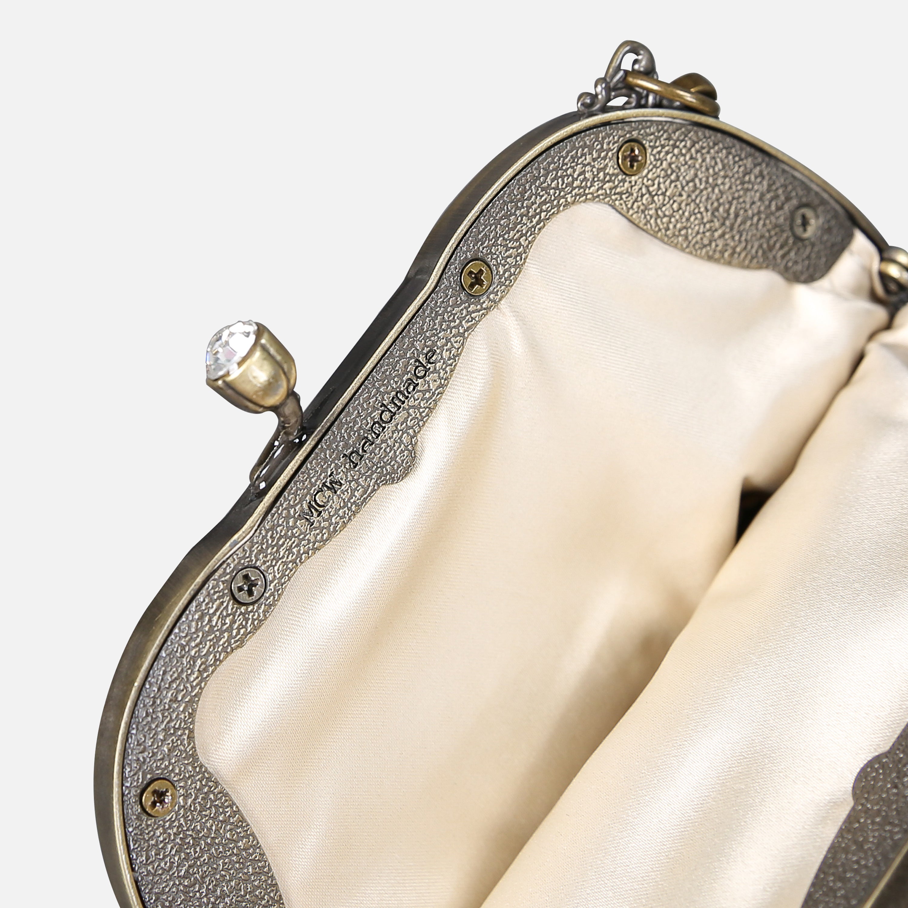 Griffin  Chatelaine Purses carpet bag of America detail