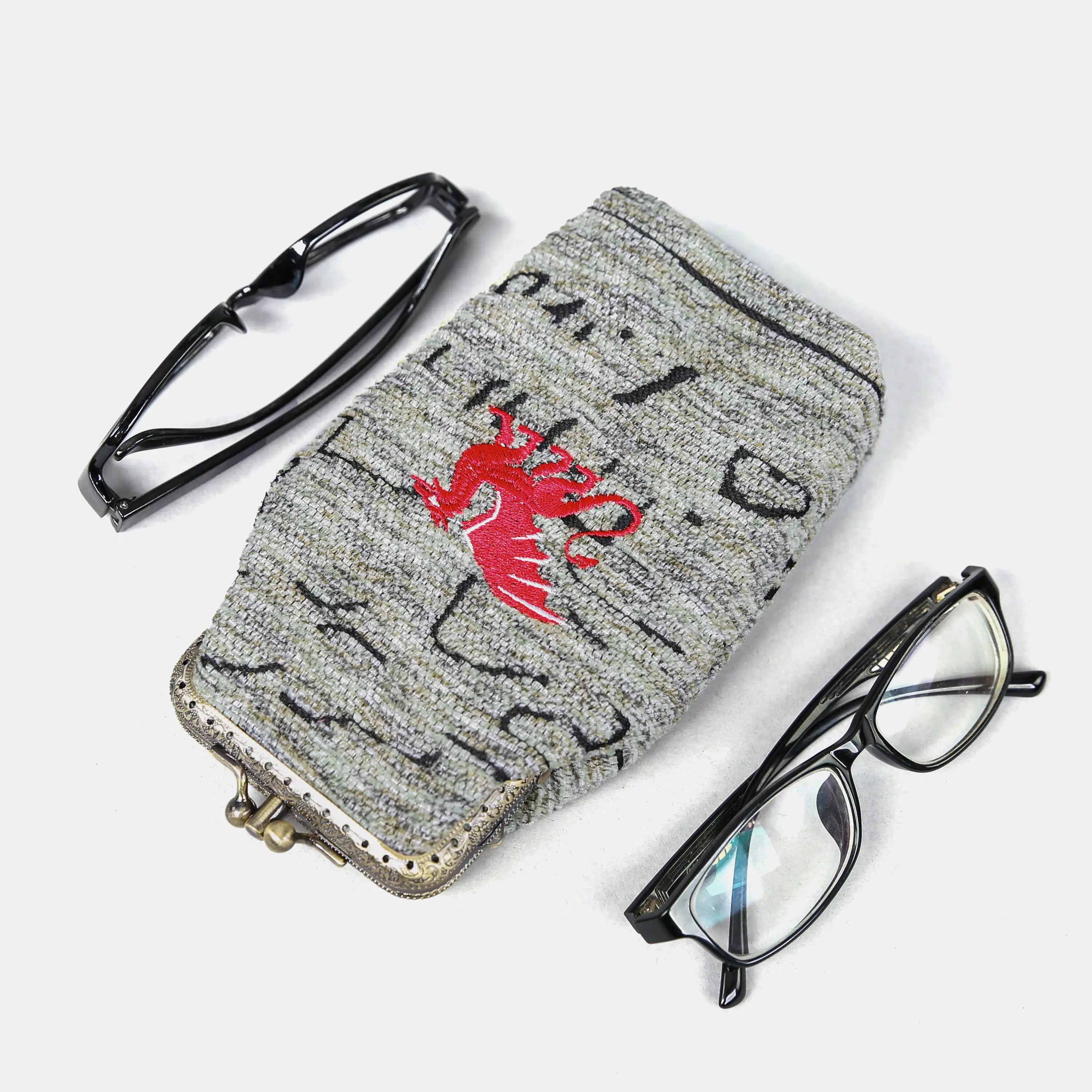 Here Be Dragons Carpet Eyeglasses Case Carpetbag of America with glasses