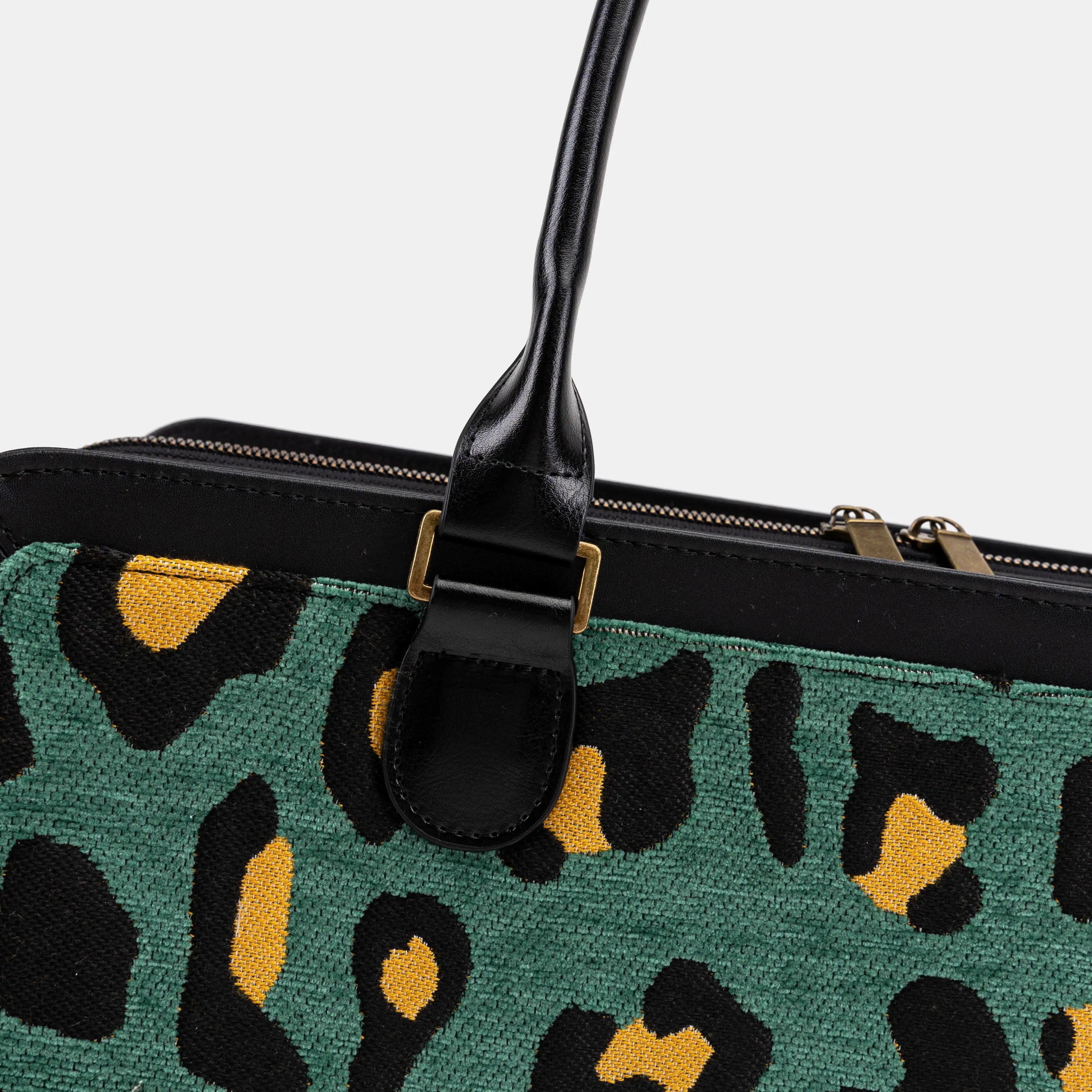 Leopard Green Business Tote of America detail