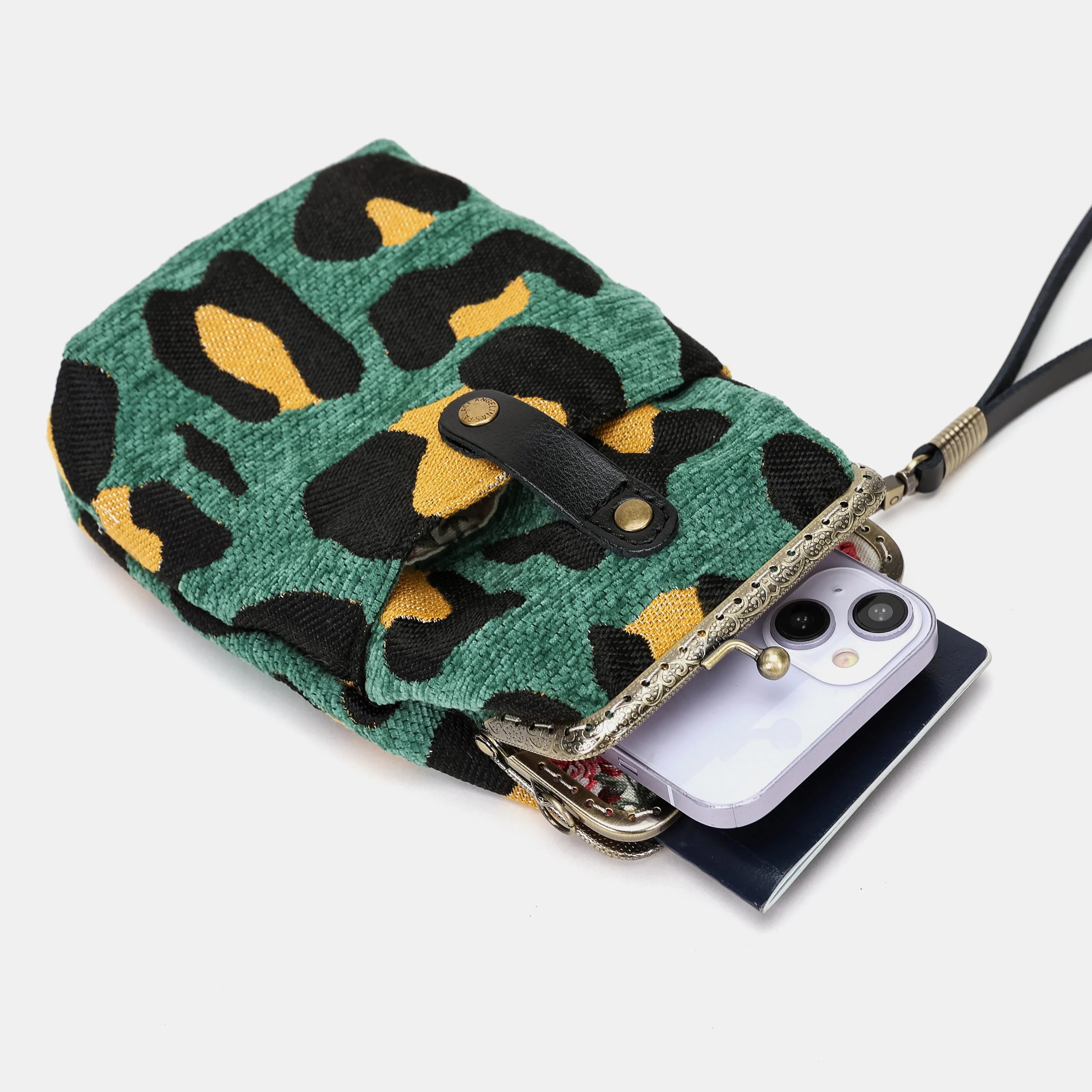 Leopard Green Carpet Phone Case Carpetbag of America lay flat