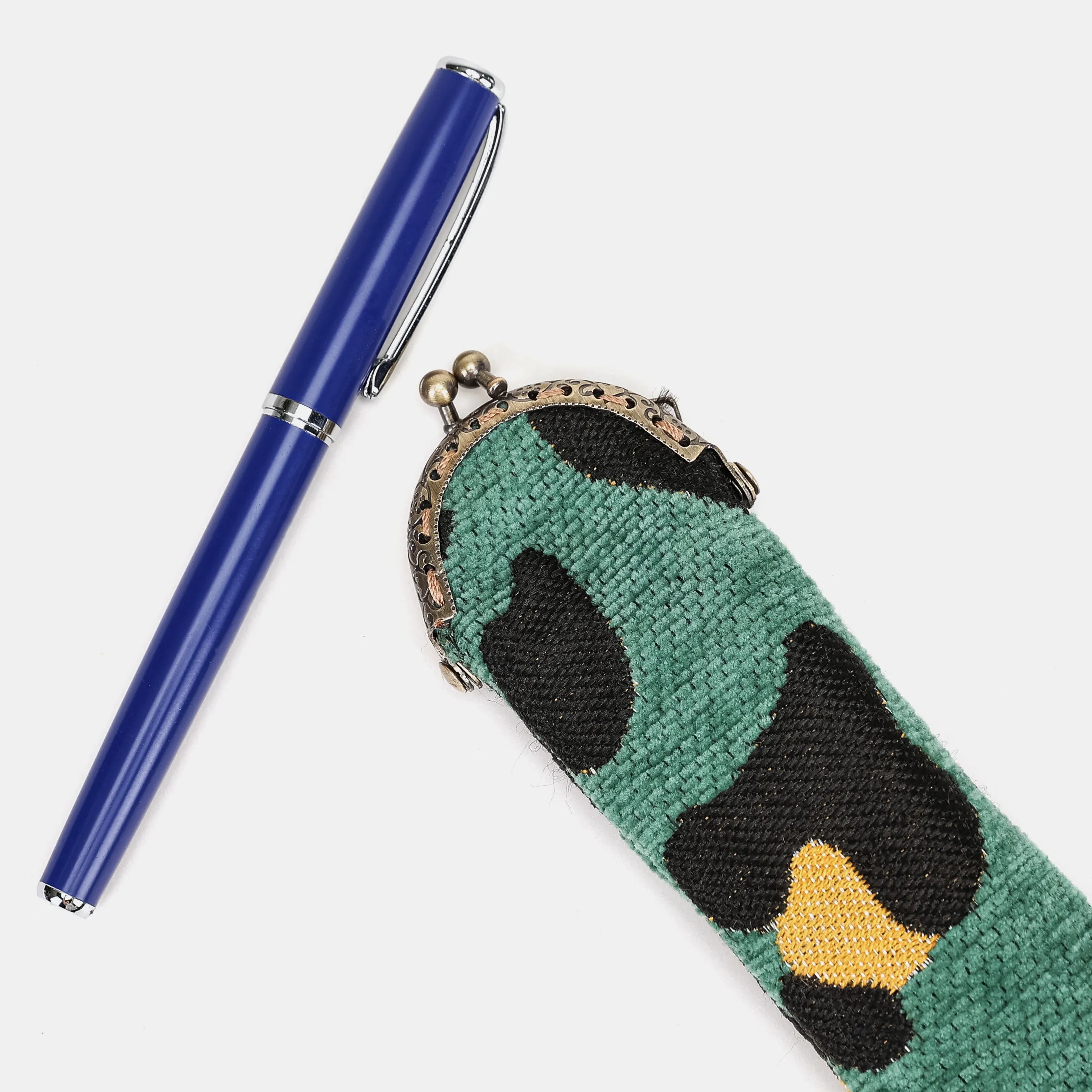 Leopard Green Solo Pen Case Carpetbag of America with pen