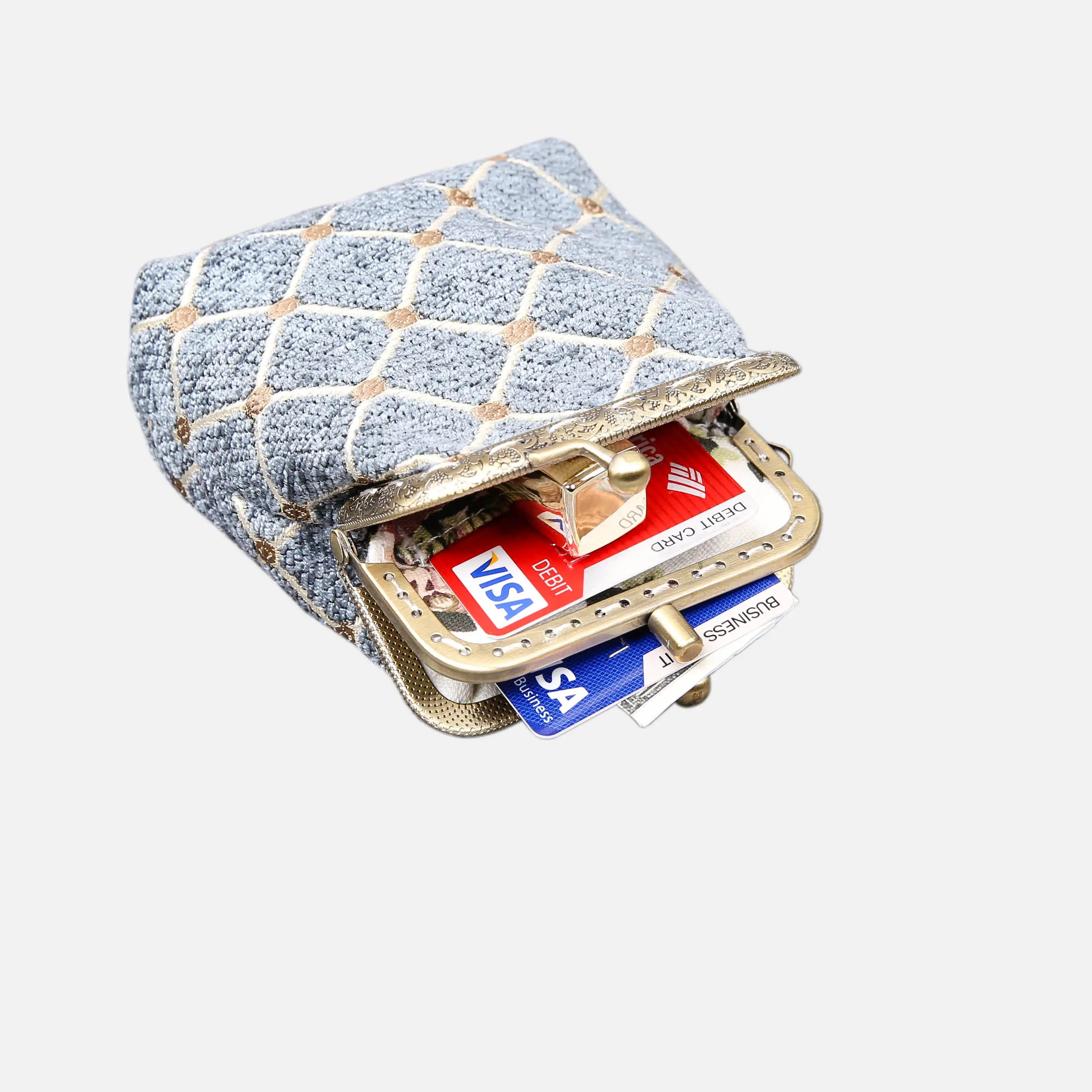 Neo Grec Double Kiss Clasp Coin Purse  of America in use-4