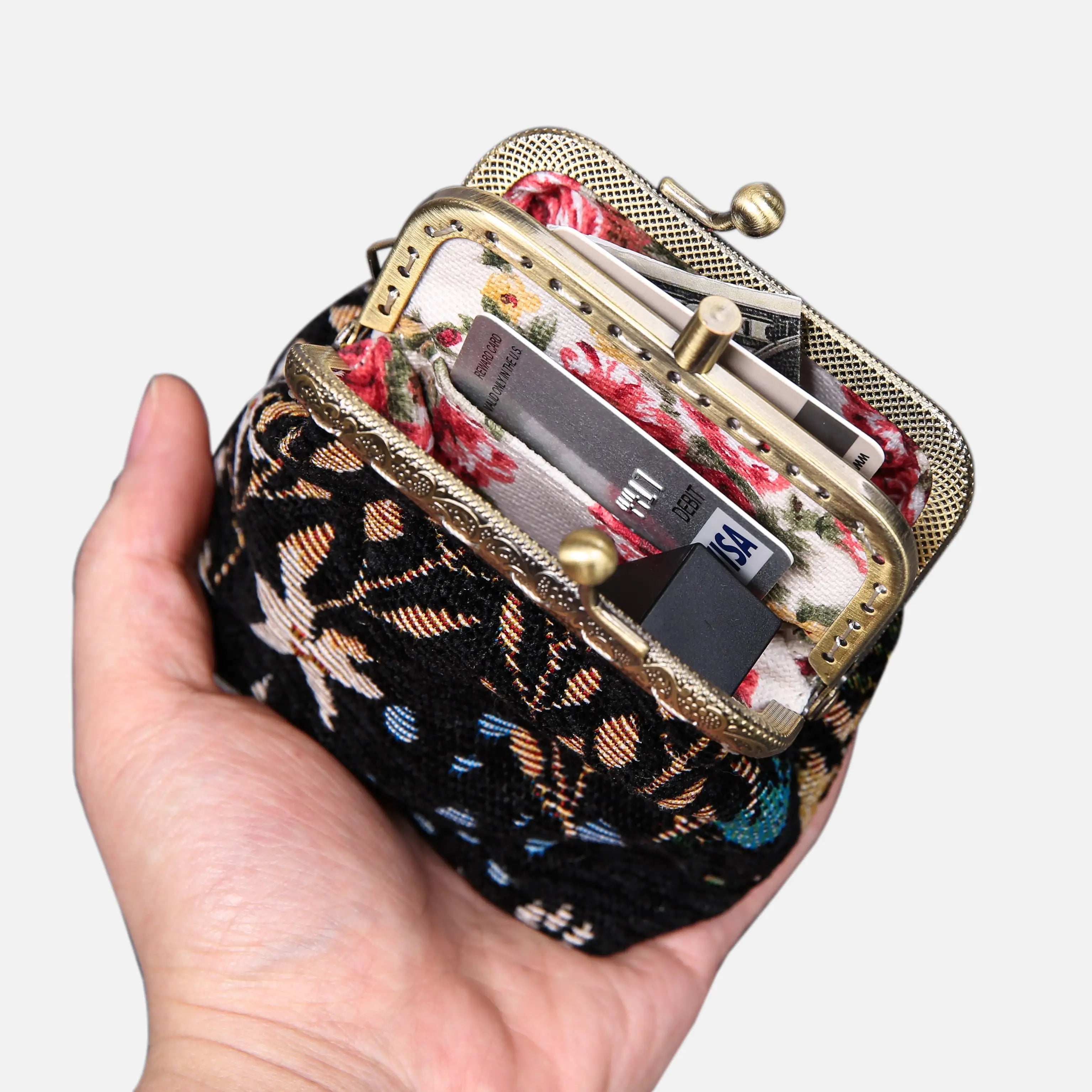 Night Garden Double Kiss Clasp Coin Purse of America in use-1