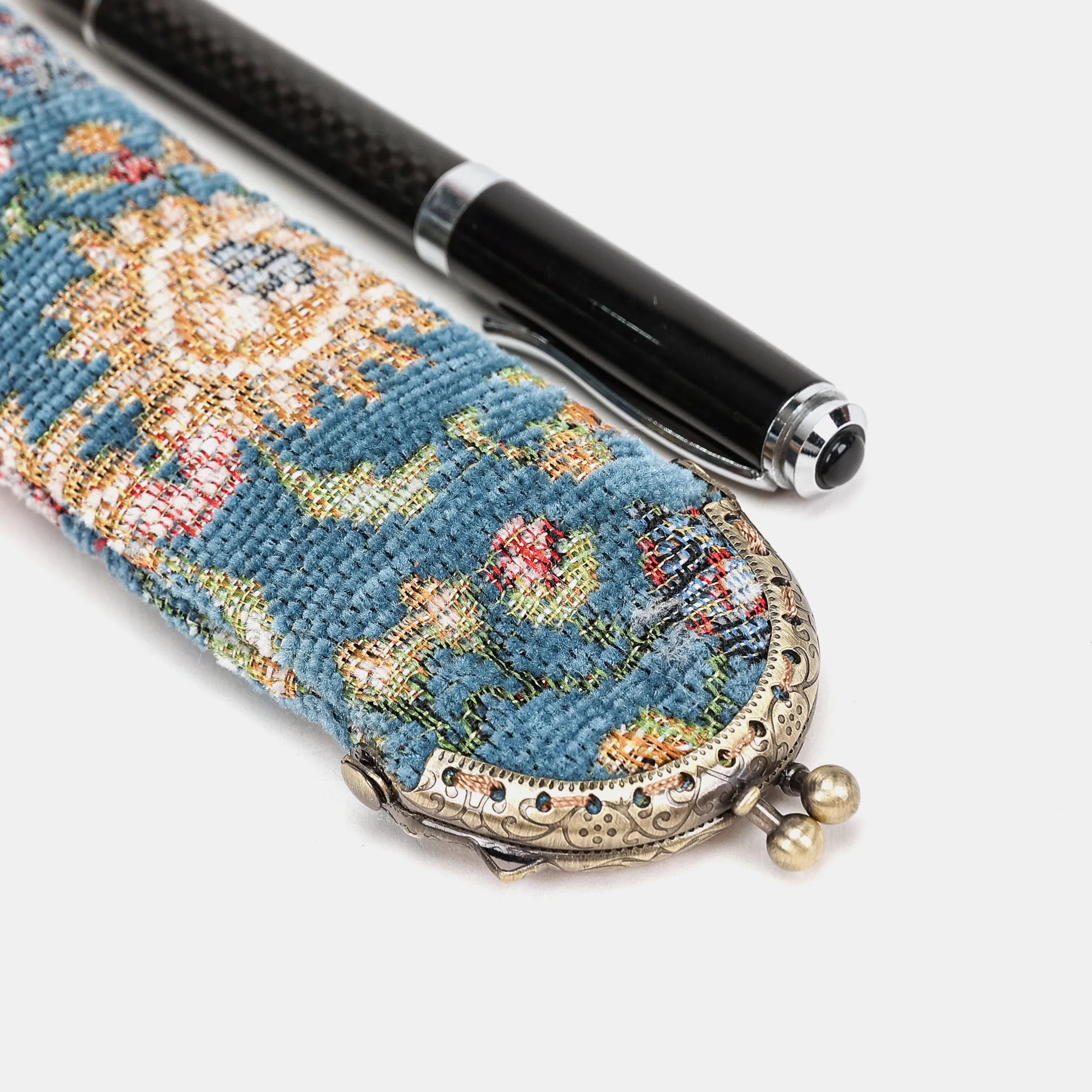 Oriental Blue Solo Pen Case Carpetbag of America metal frame