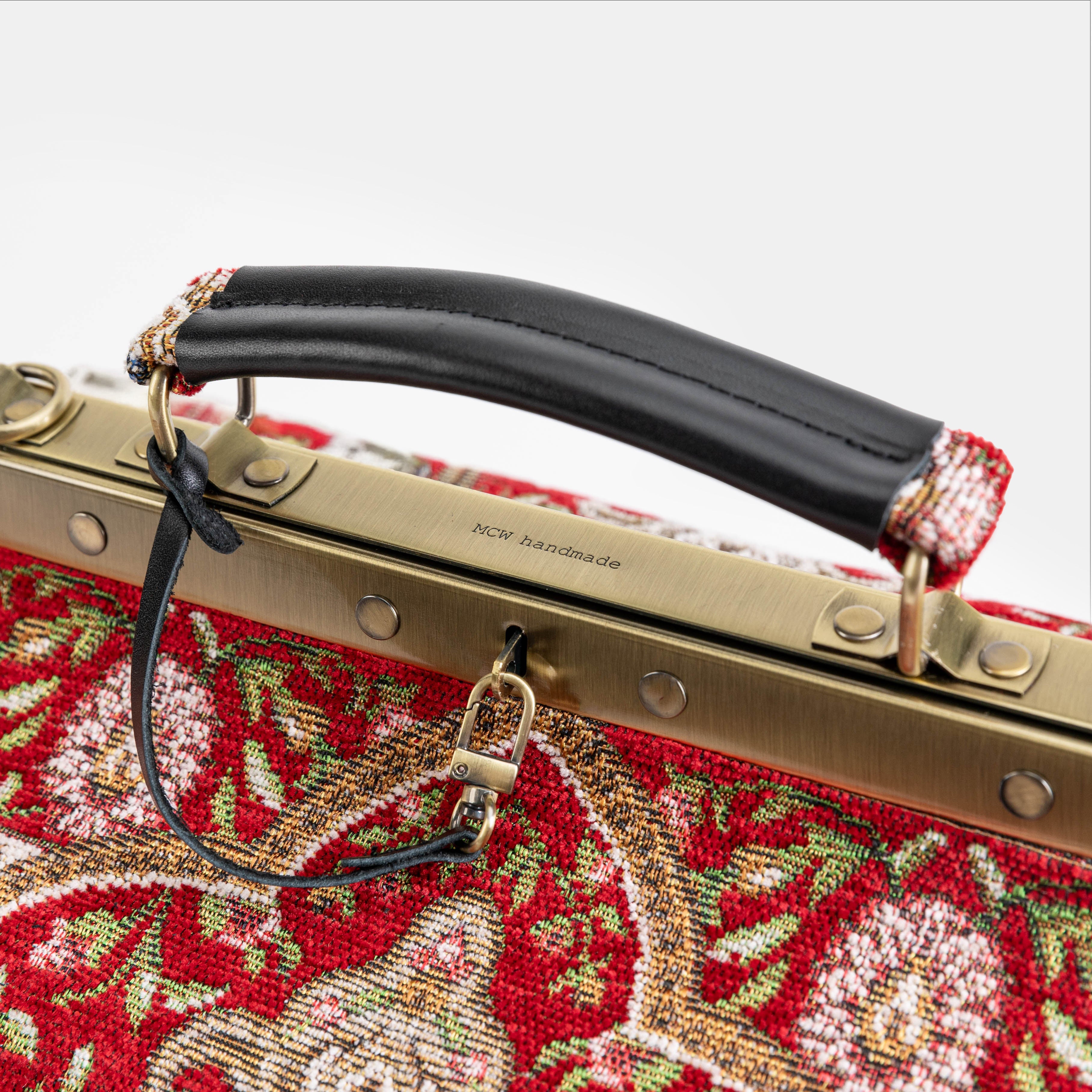 Oriental Red Genevieve Carpet Gladstone Bag of America logo