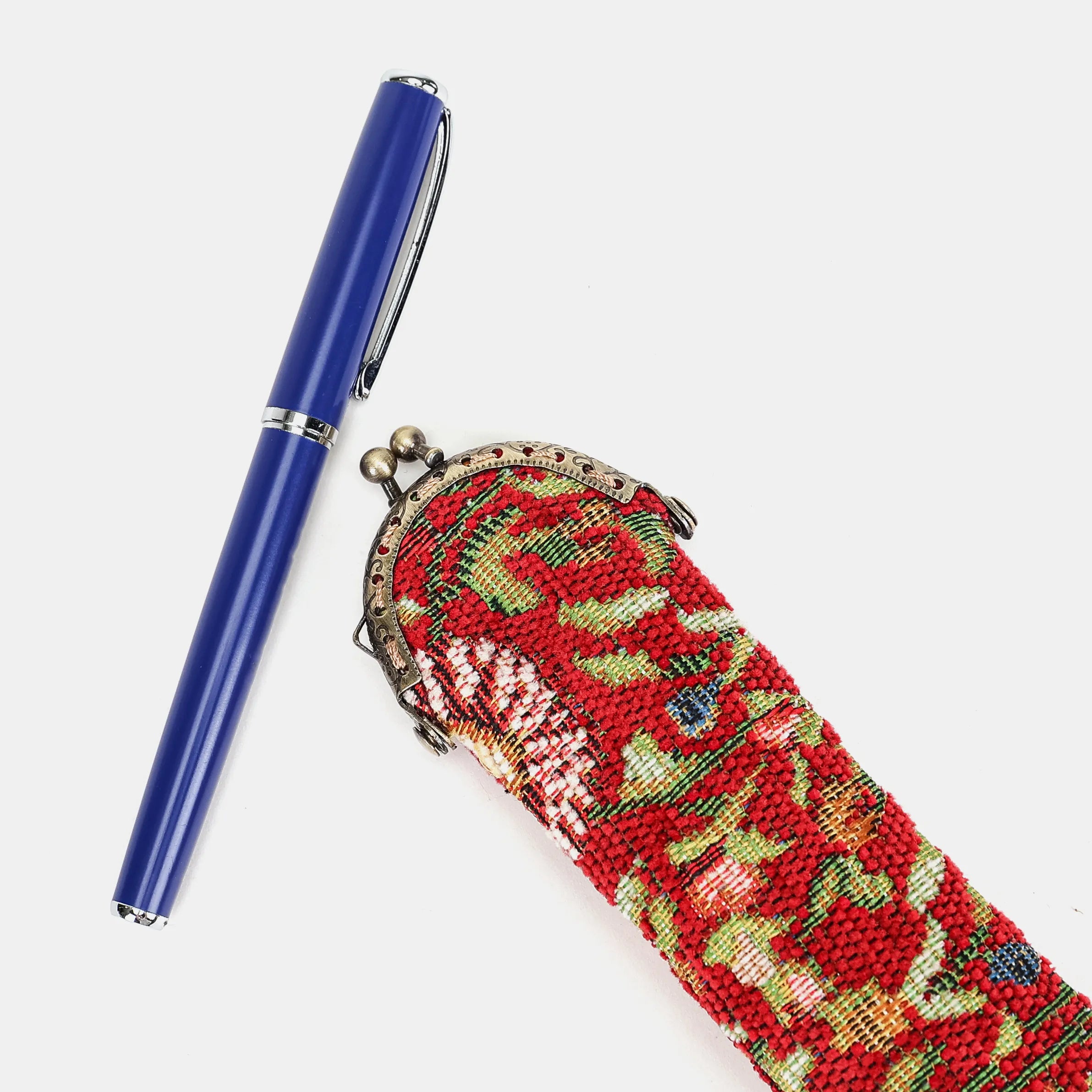 Oriental Red Solo Pen Case Carpetbag of America with pen