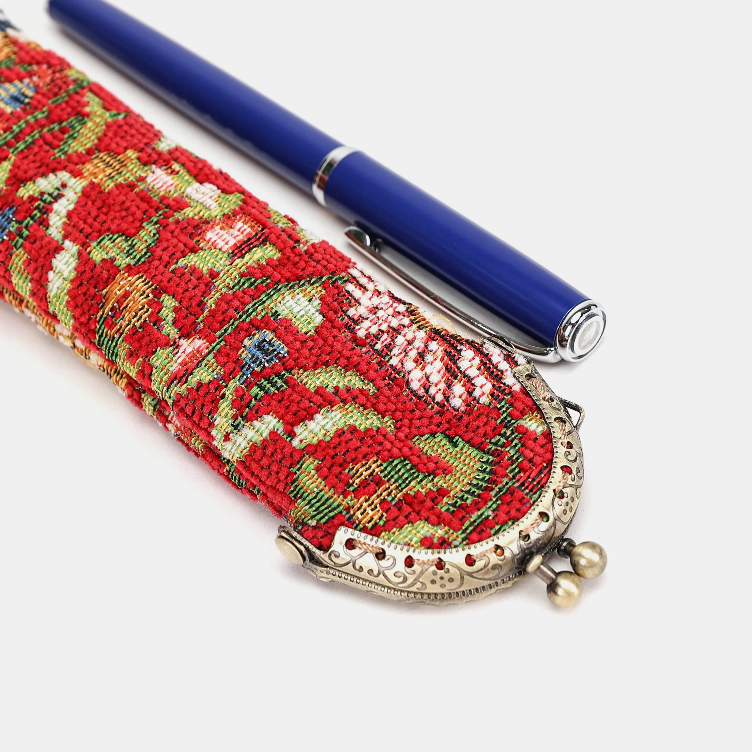 Oriental Red Solo Pen Case Carpetbag of America metal frame