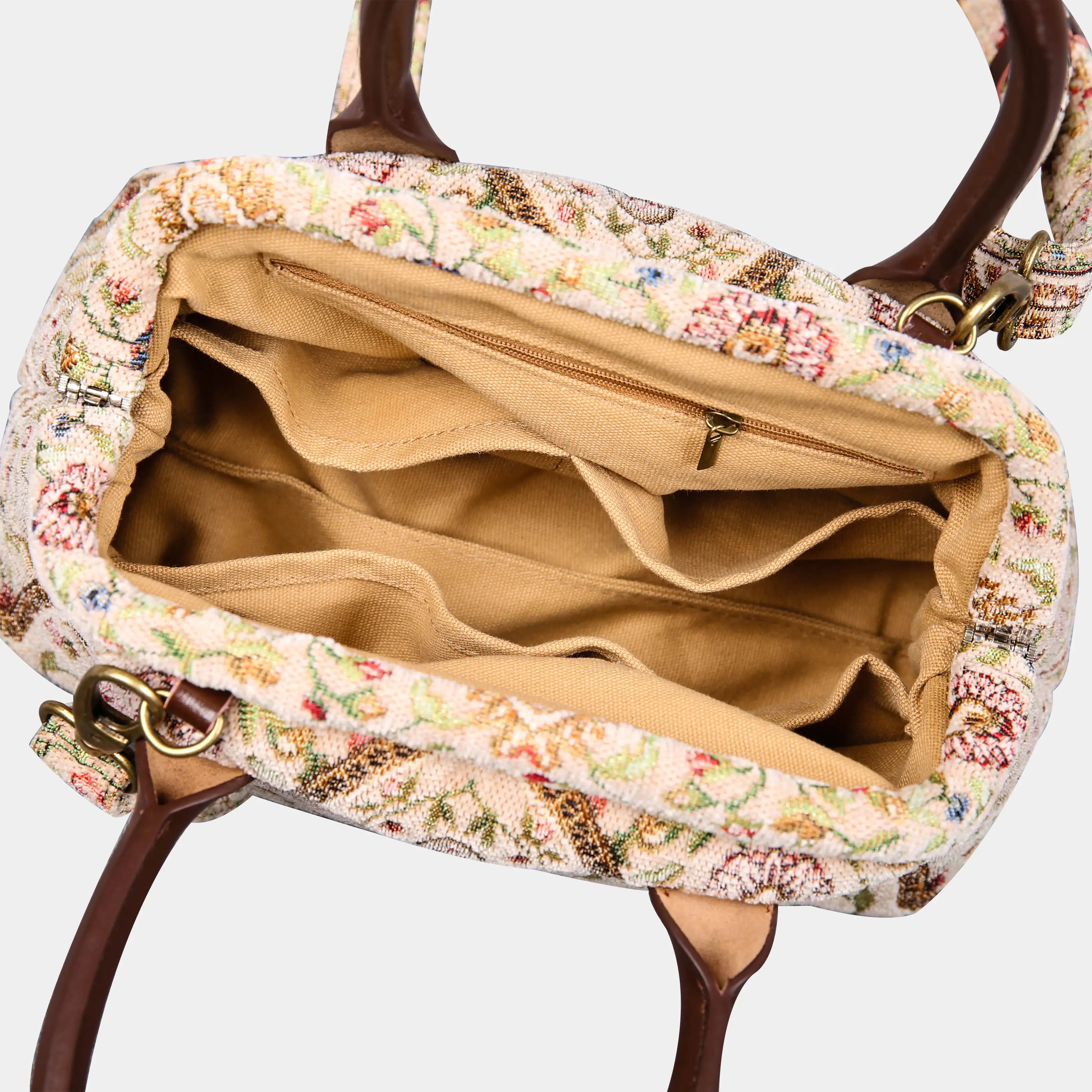 Oriental beige Carpet Satchel Carpetbag of America open