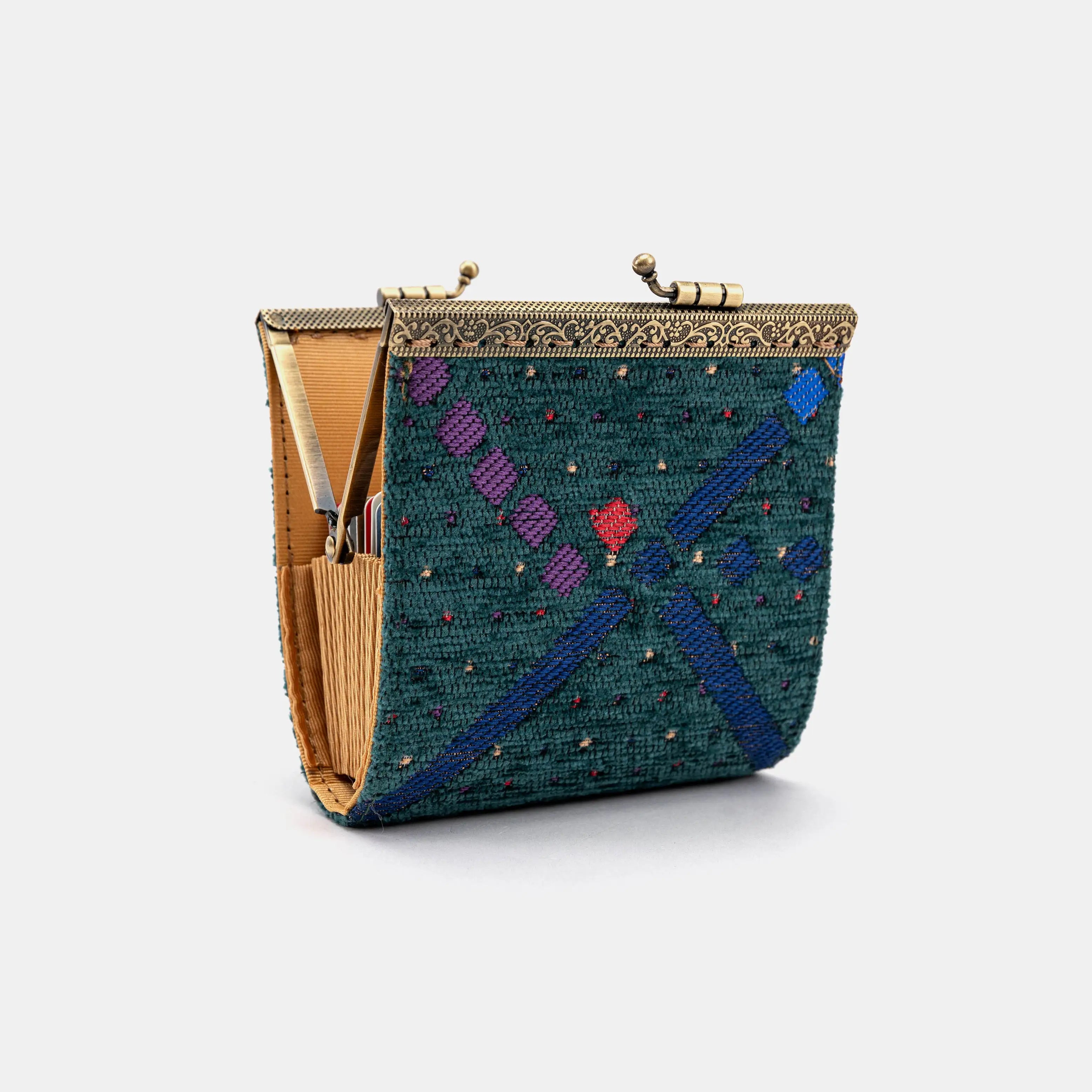 PDX Portland Airport Card Wallet Carpetbag of America OPEN