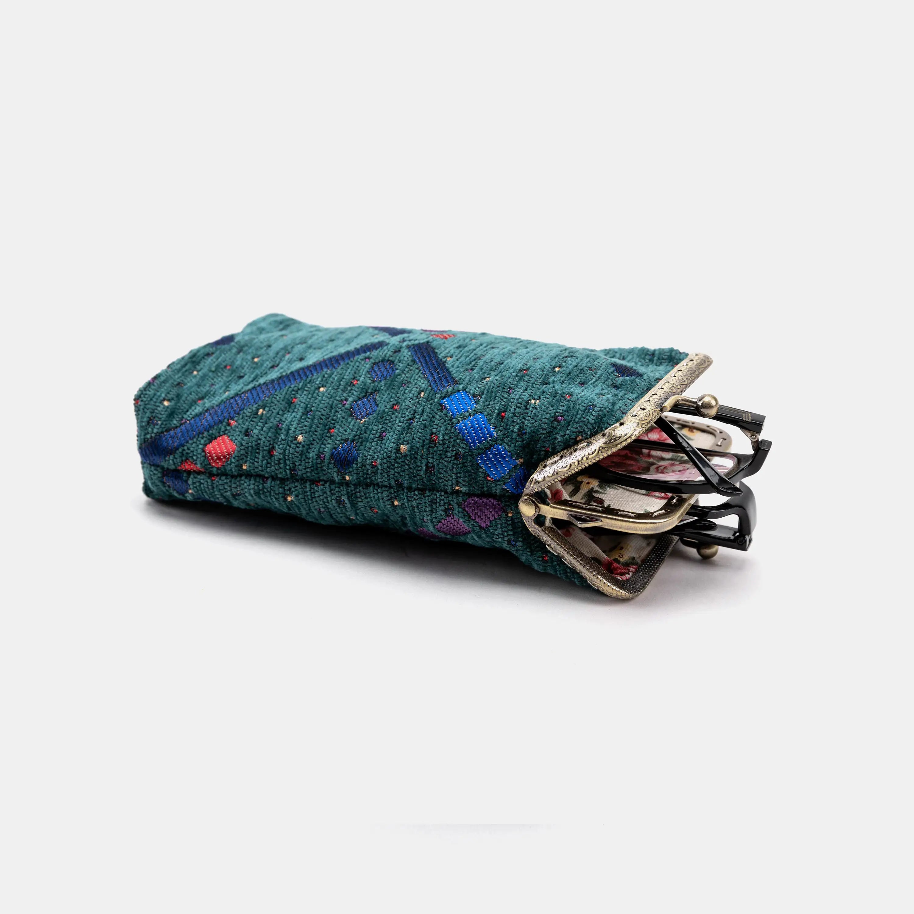 PDX Portland Airport Carpet Eyeglasses Case Carpetbag of America SIDE
