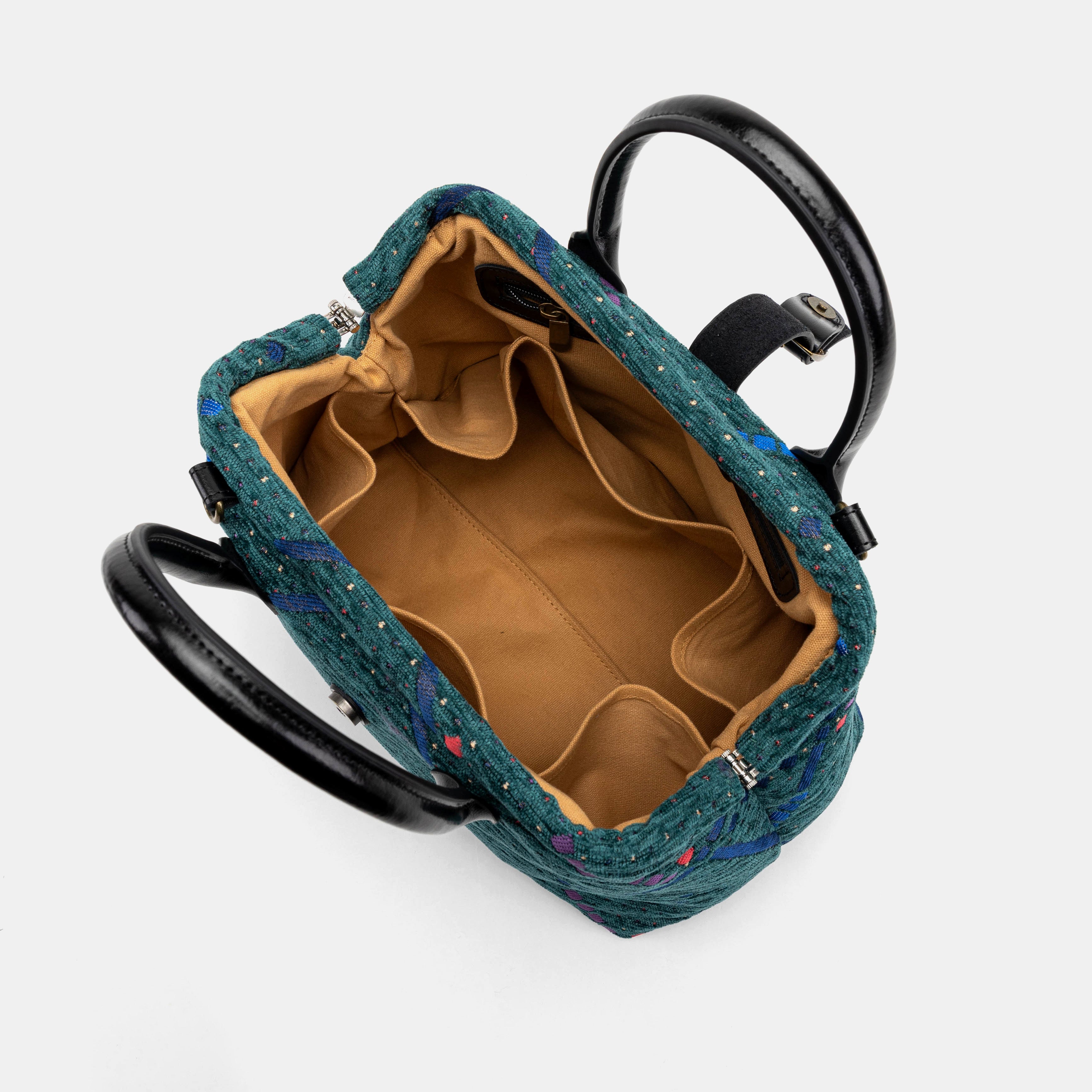PDX Portland Airport Carpet Handbag Purse of America inside