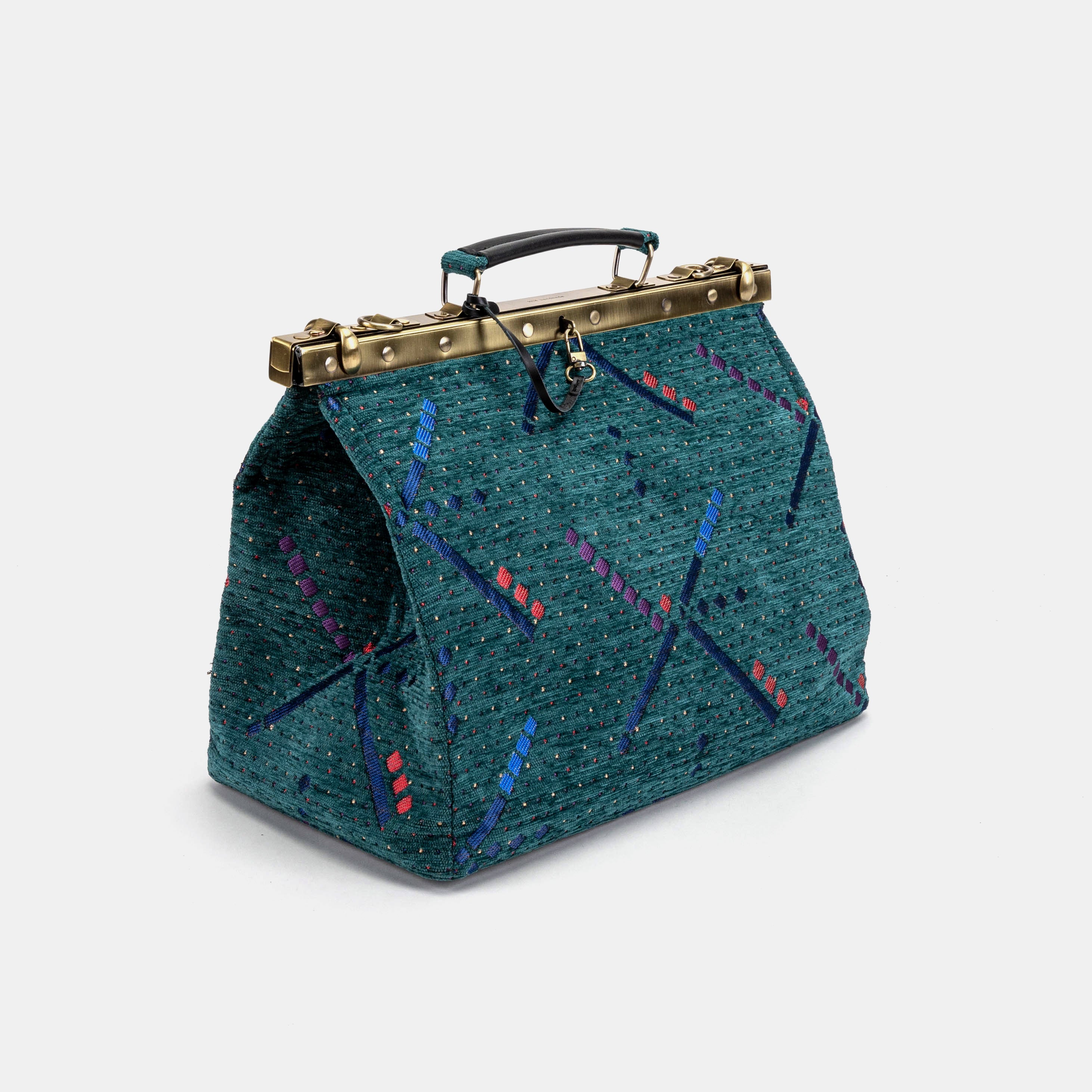 PDX Portland Airport Celine Carpet Gladstone Bag of America front side