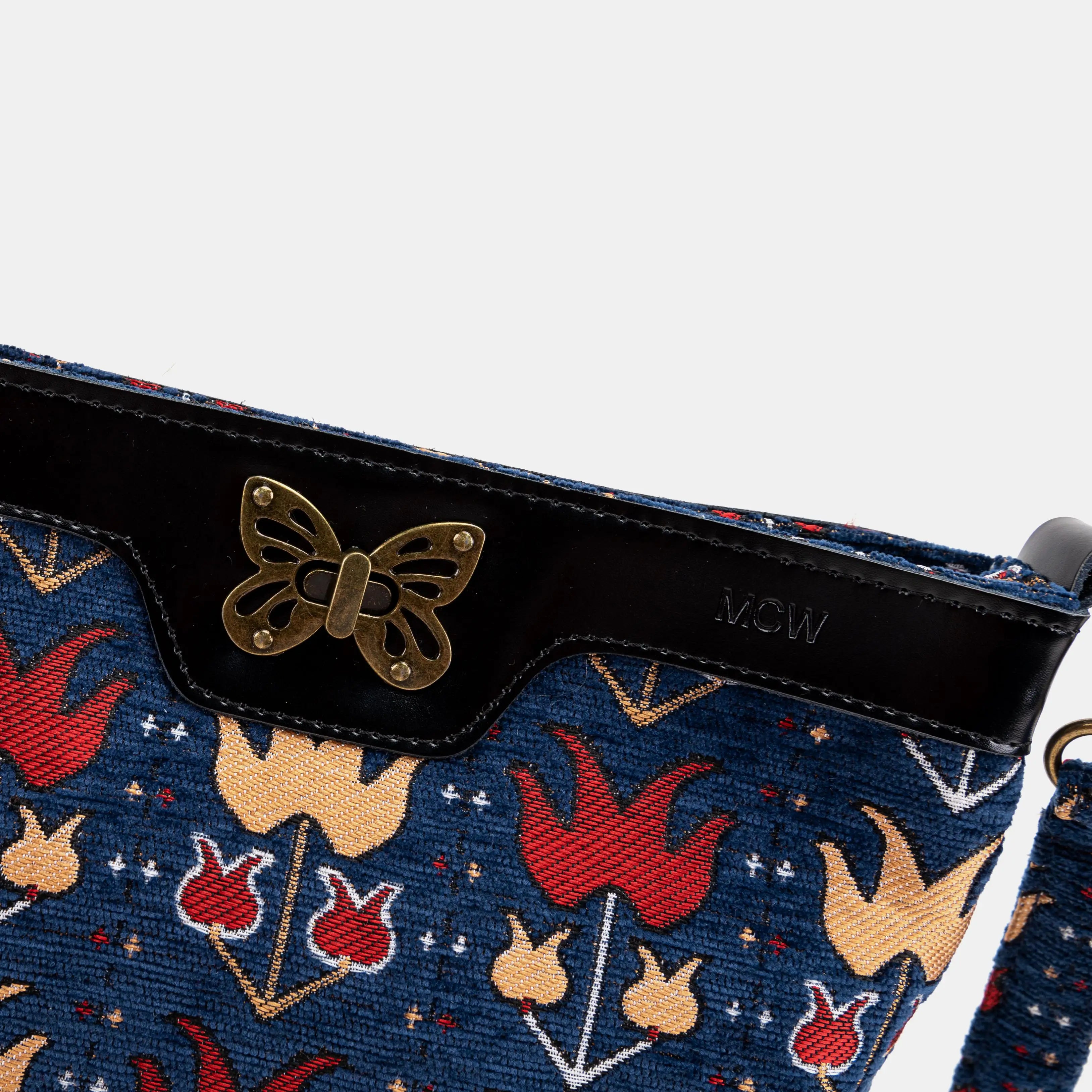 Poppy Bloom Carpet Crossbody Bag Carpetbag of America-buckle
