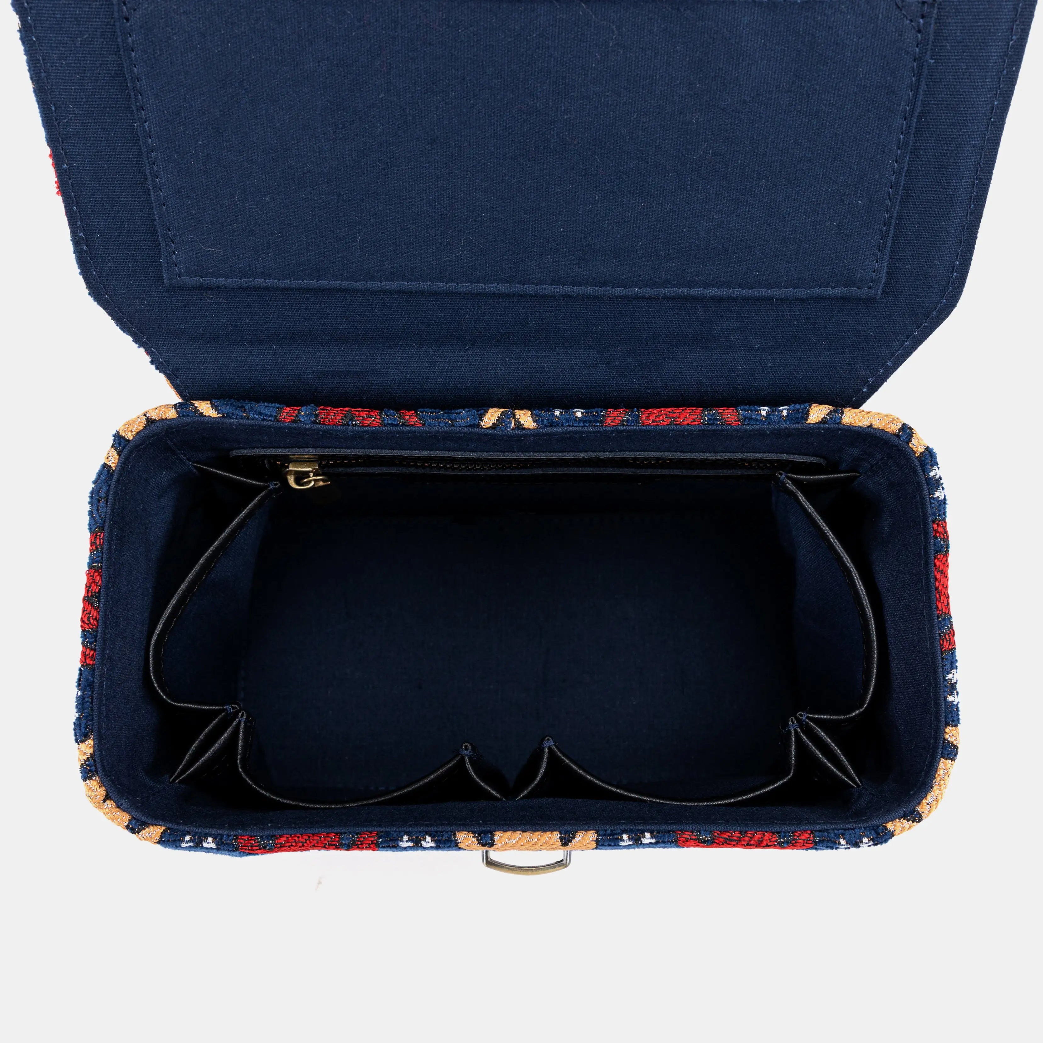 Poppy Bloom Clara Medium Train Case Purse of America inside