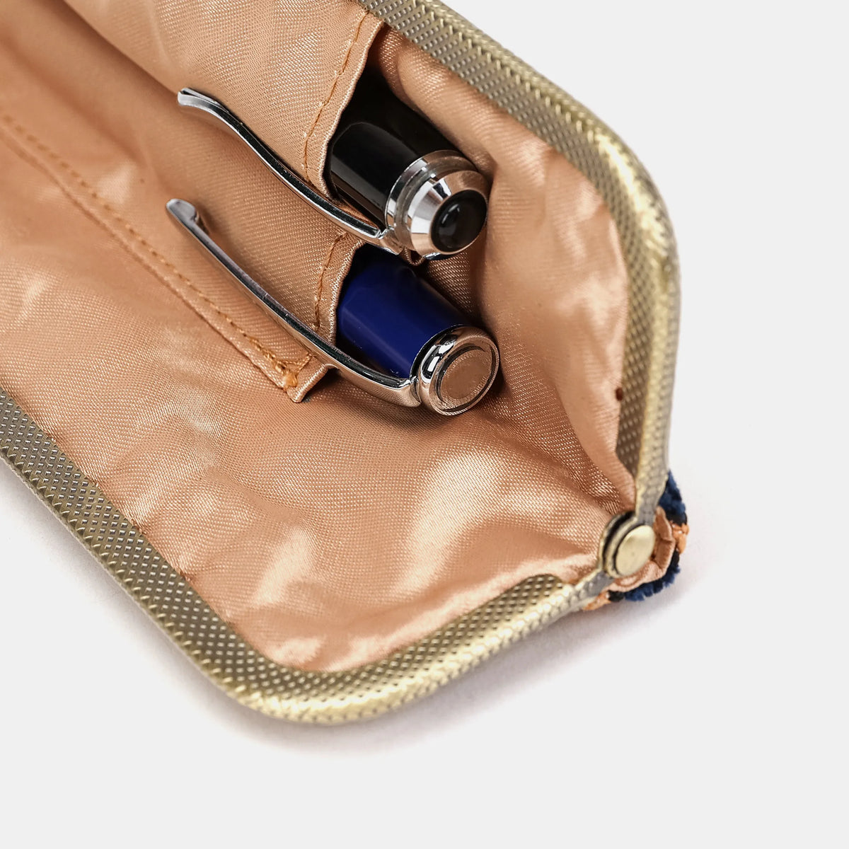 Poppy Bloom Duo Pen Case Carpetbag of America  detail