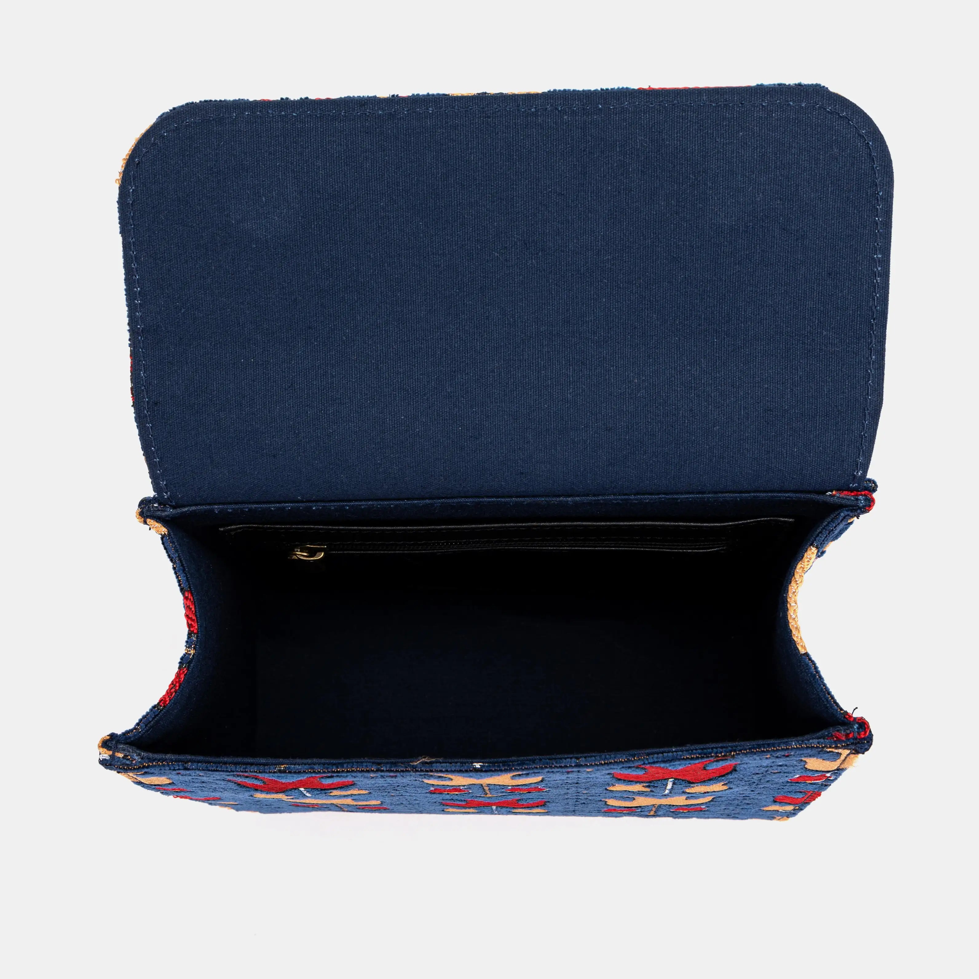 Poppy Bloom Flap Satchel Carpetbag of America inside